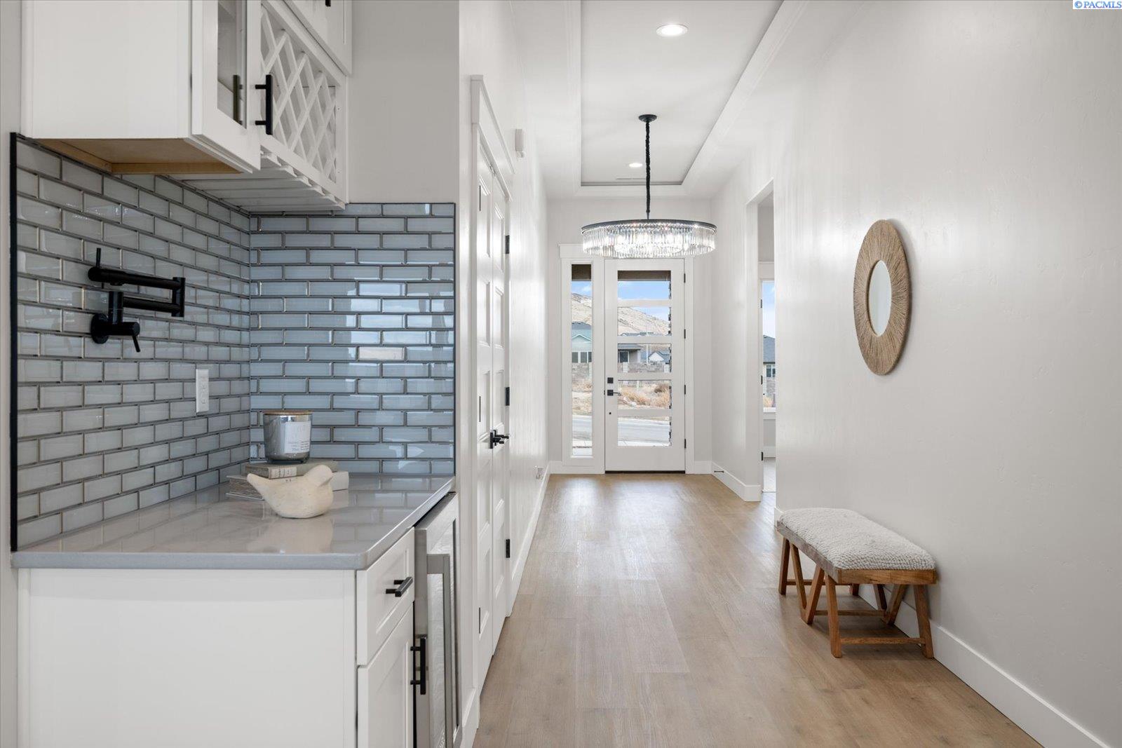 2355 Upriver