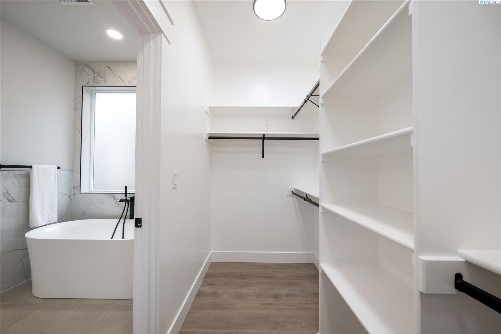 2355 Upriver