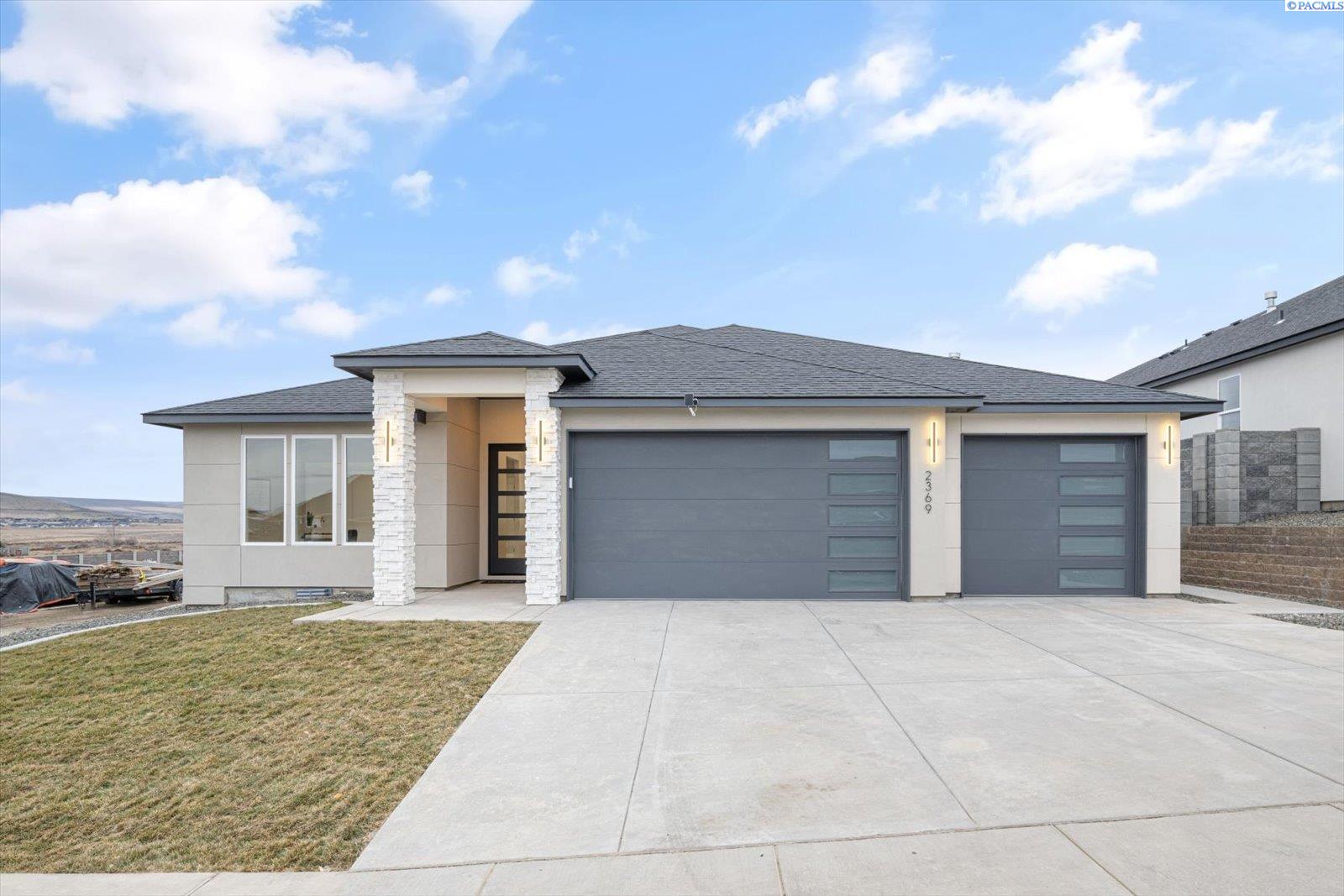 2369 Waterhill