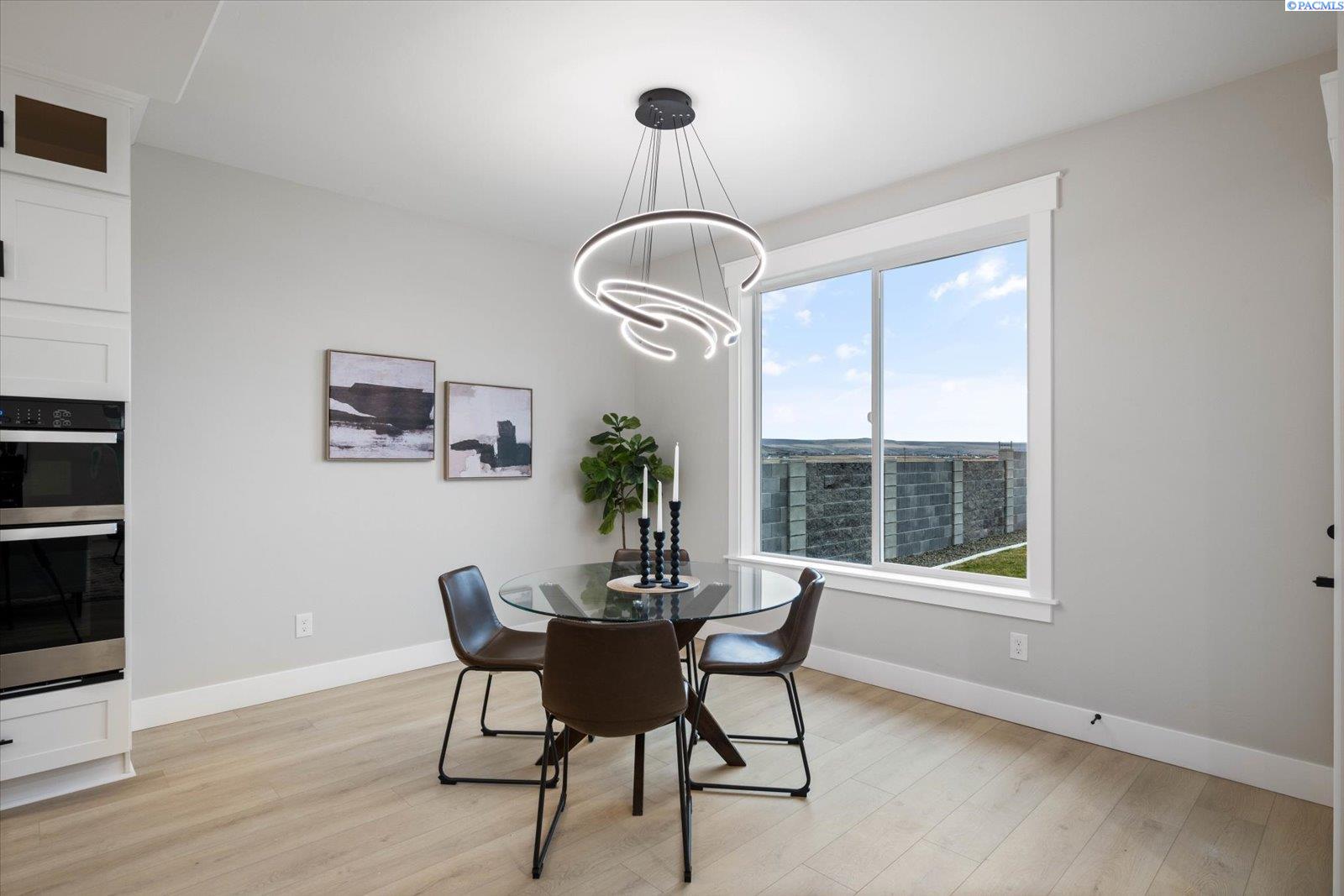 2369 Waterhill