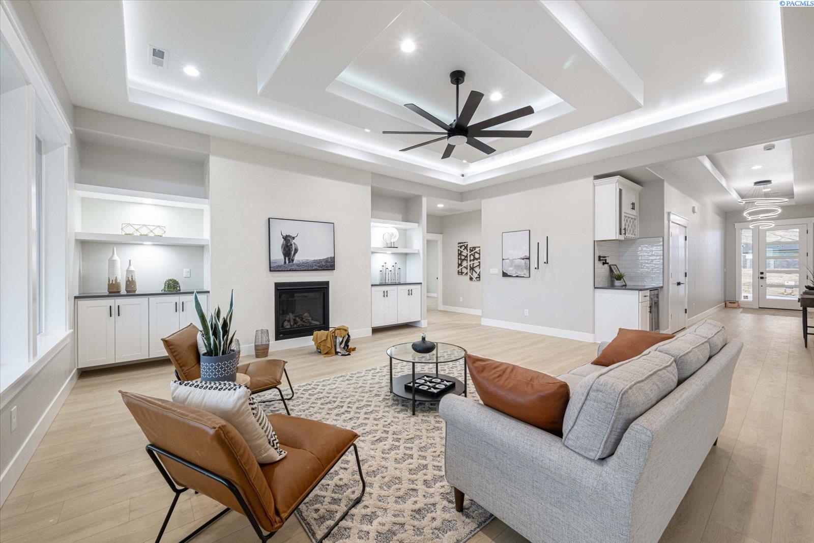 2369 Waterhill