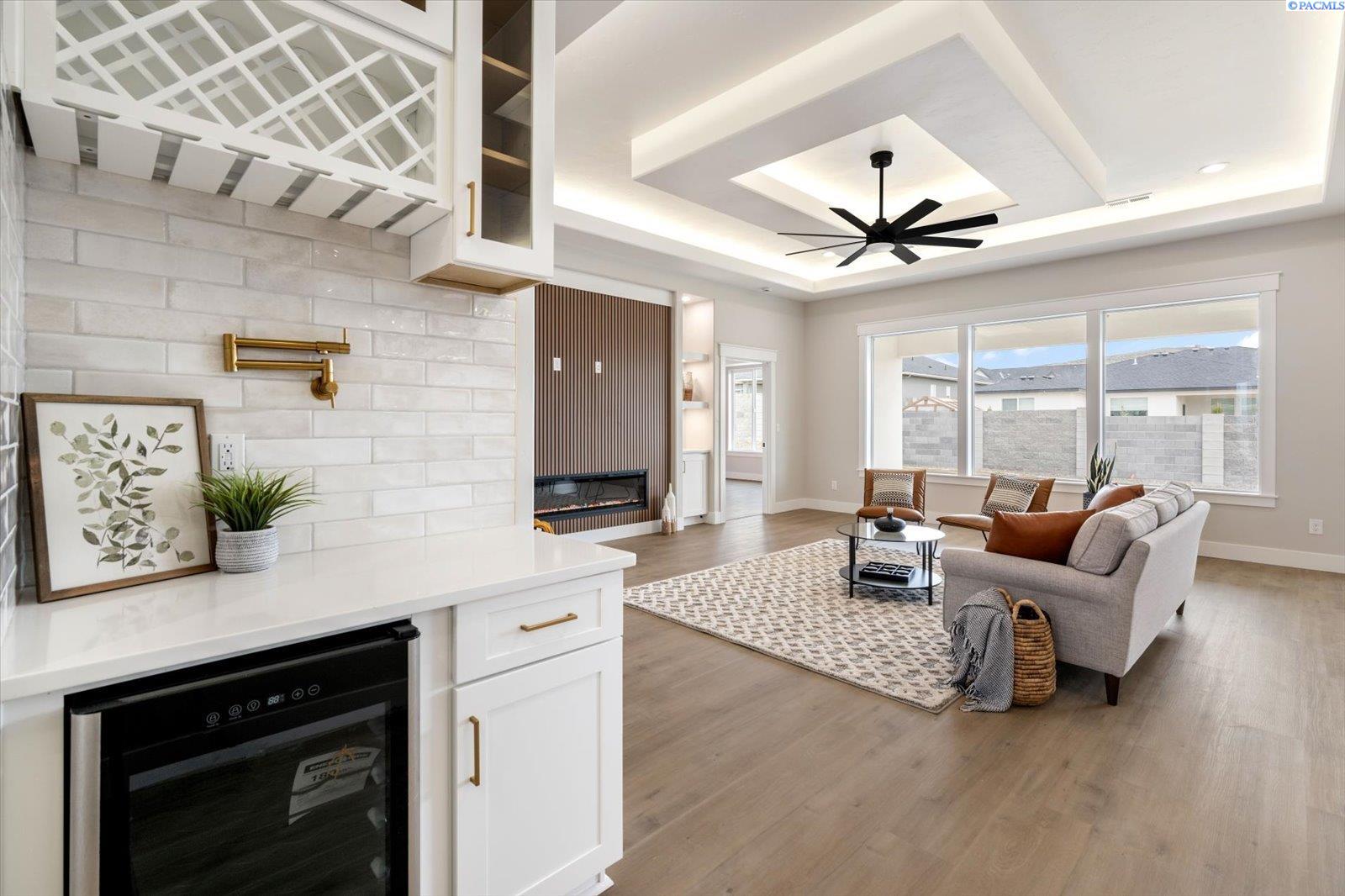 2380 Upriver