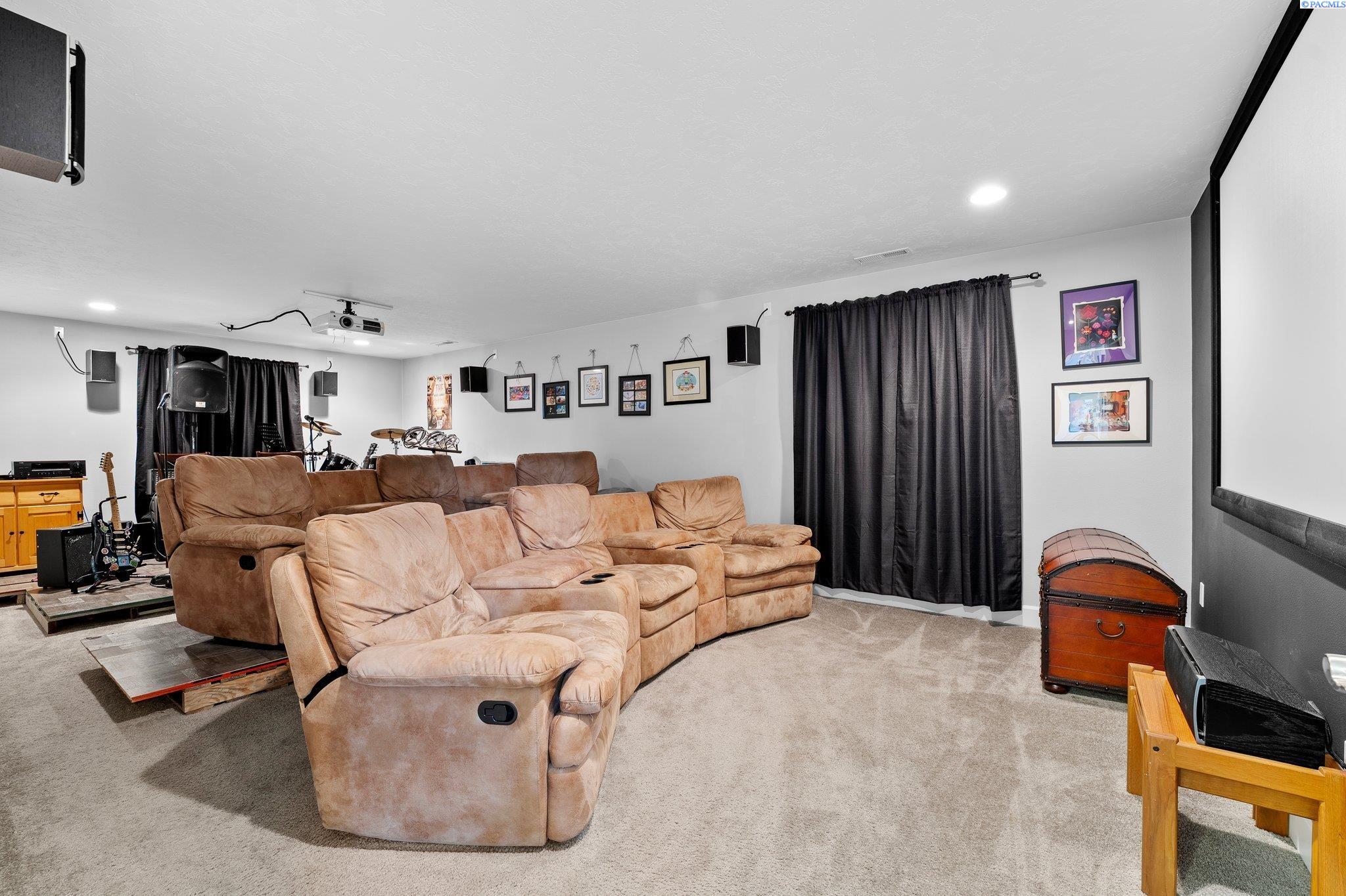 3059 Sugarplumb Ave