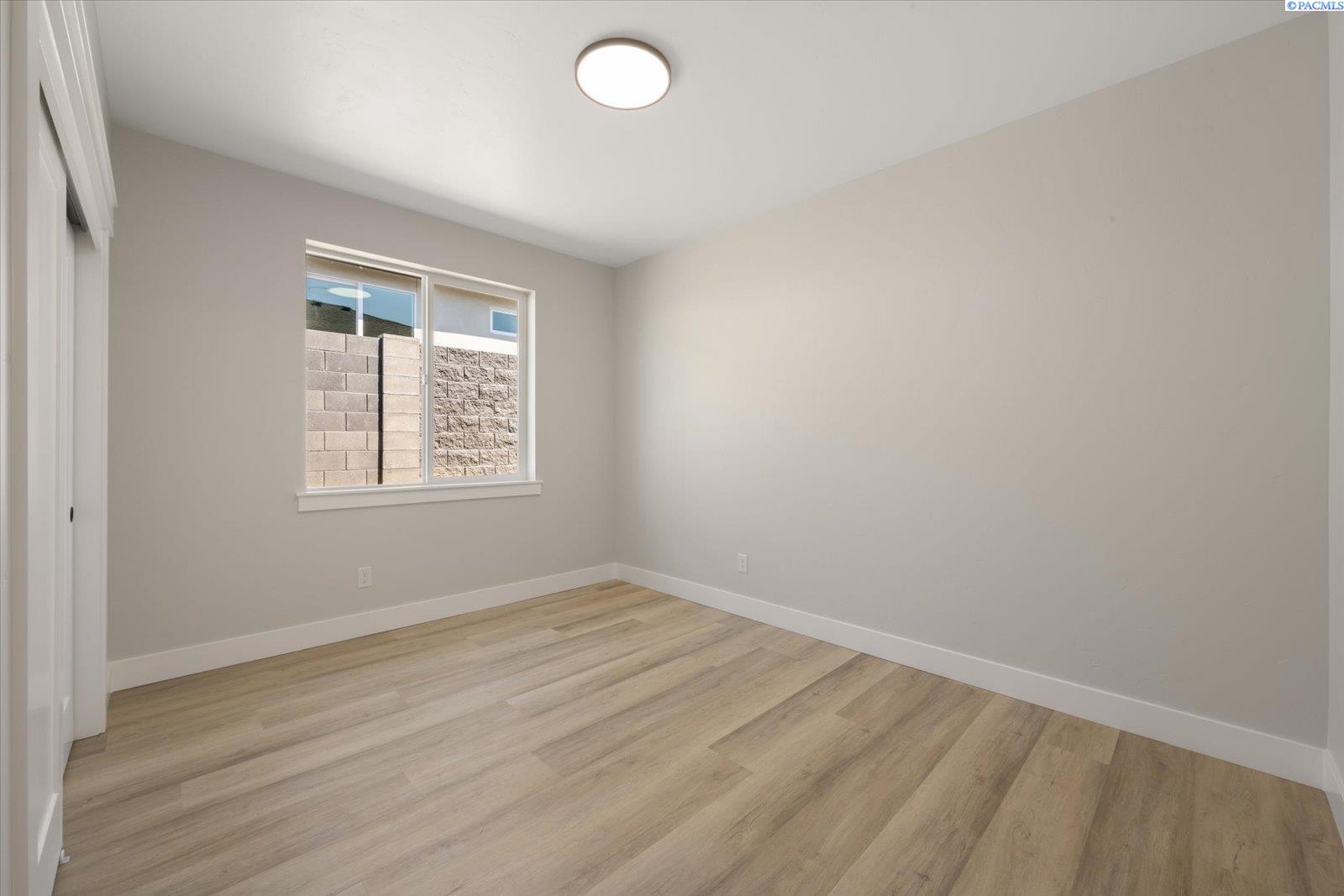2363 Upriver