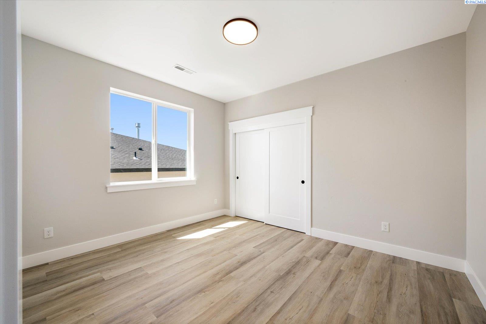 2363 Upriver