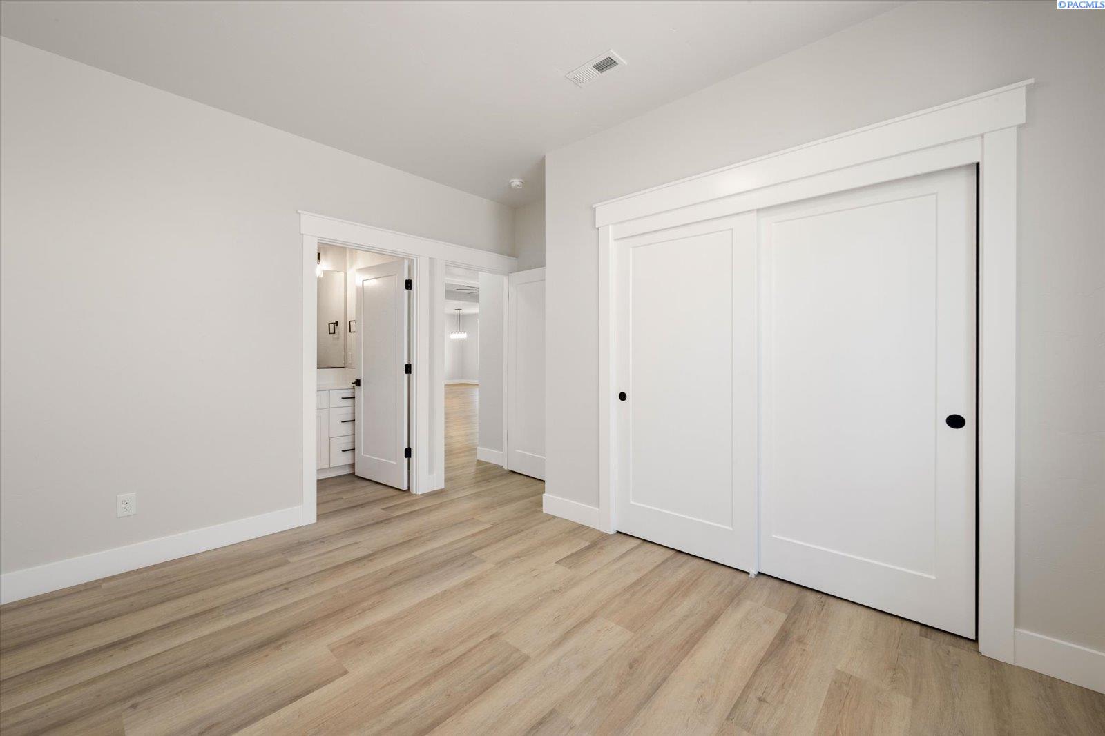 2363 Upriver