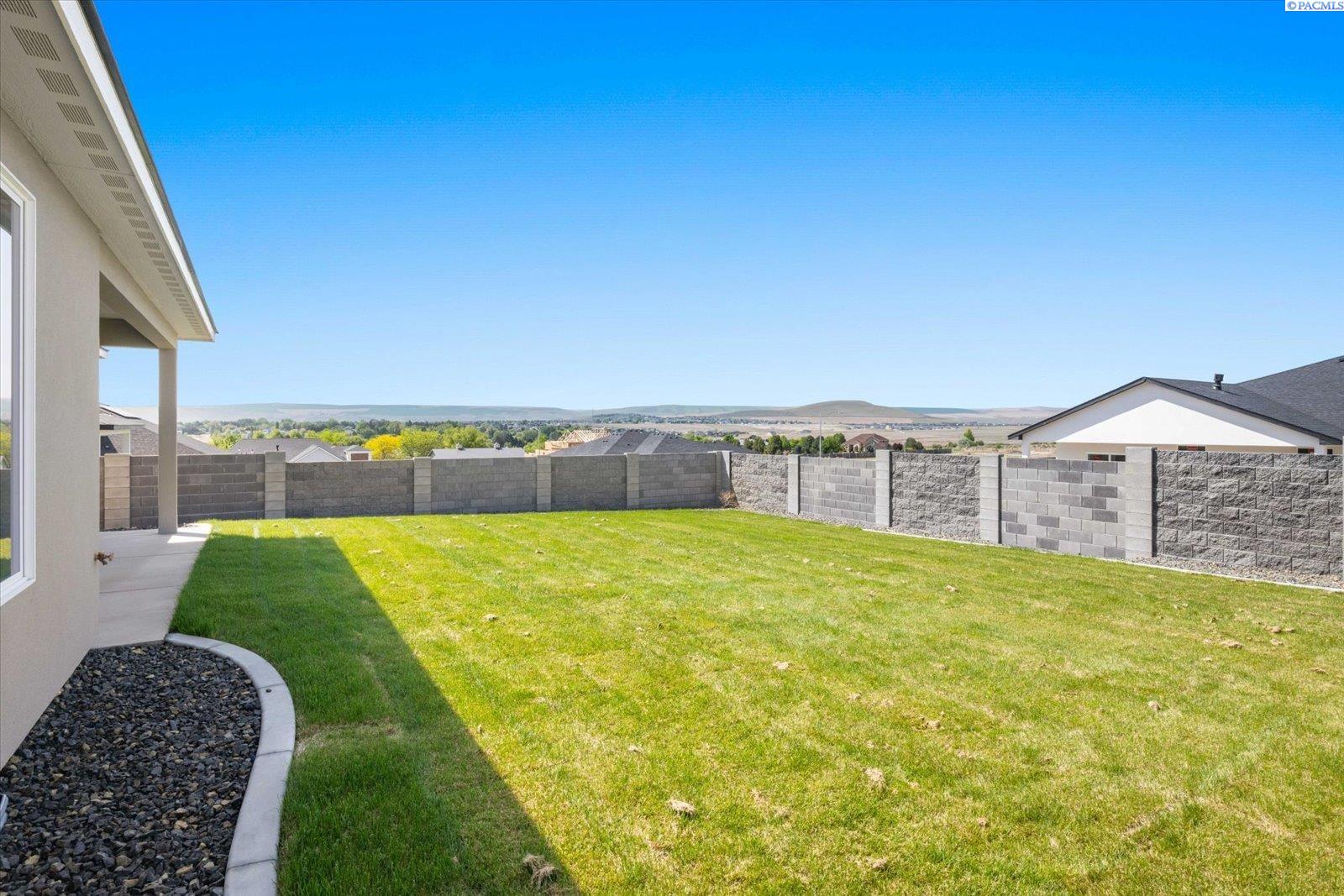 2363 Upriver