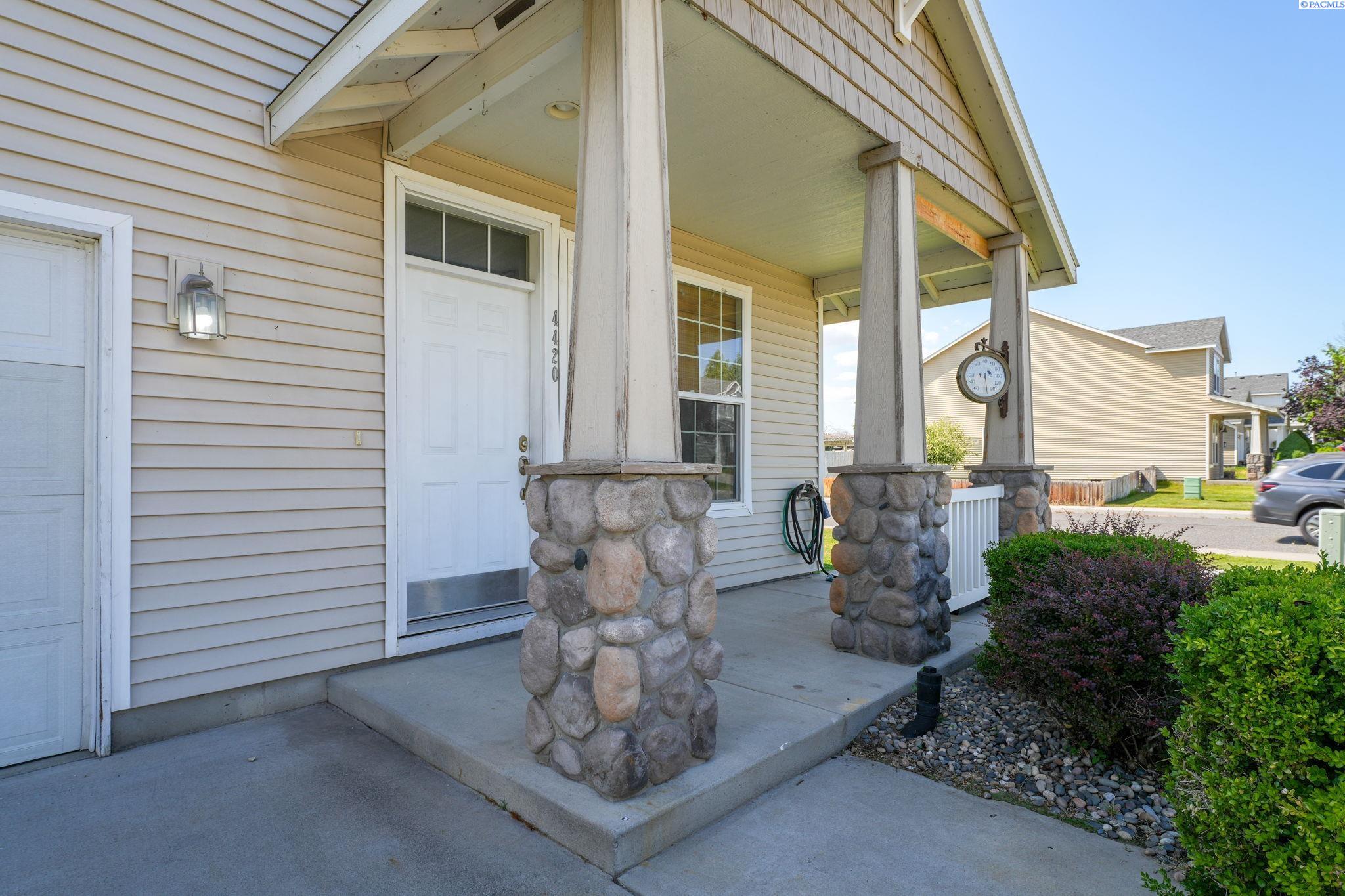 4420 N Appaloosa Ct.