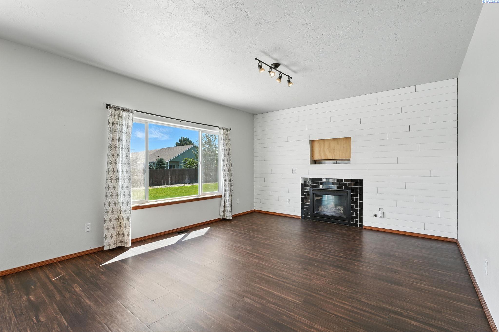 4501 Desert Cove Ct.