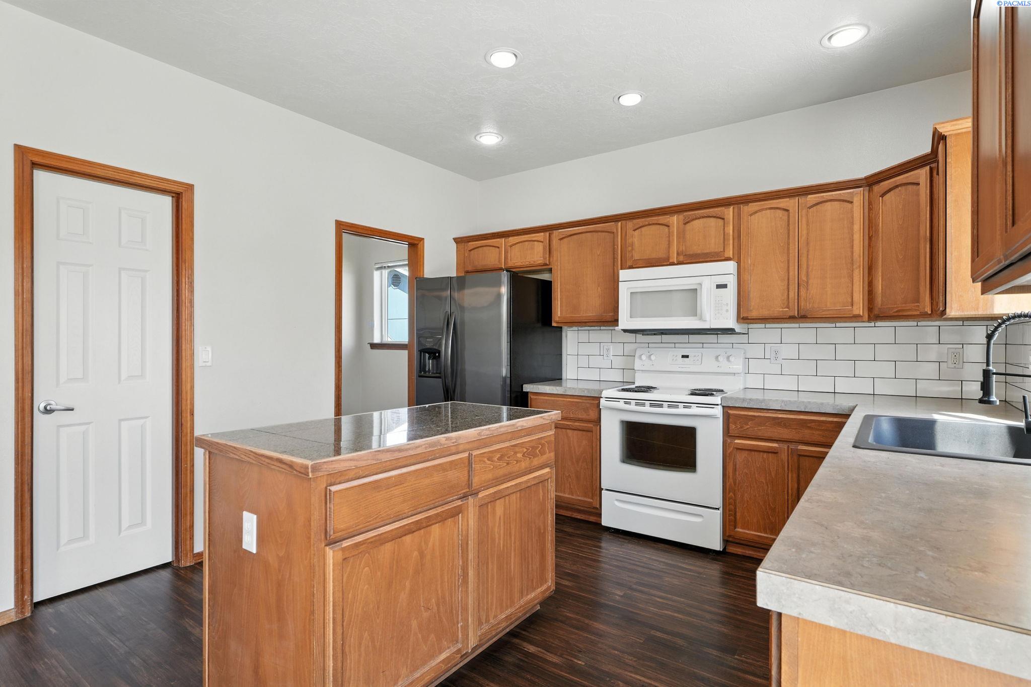 4501 Desert Cove Ct.