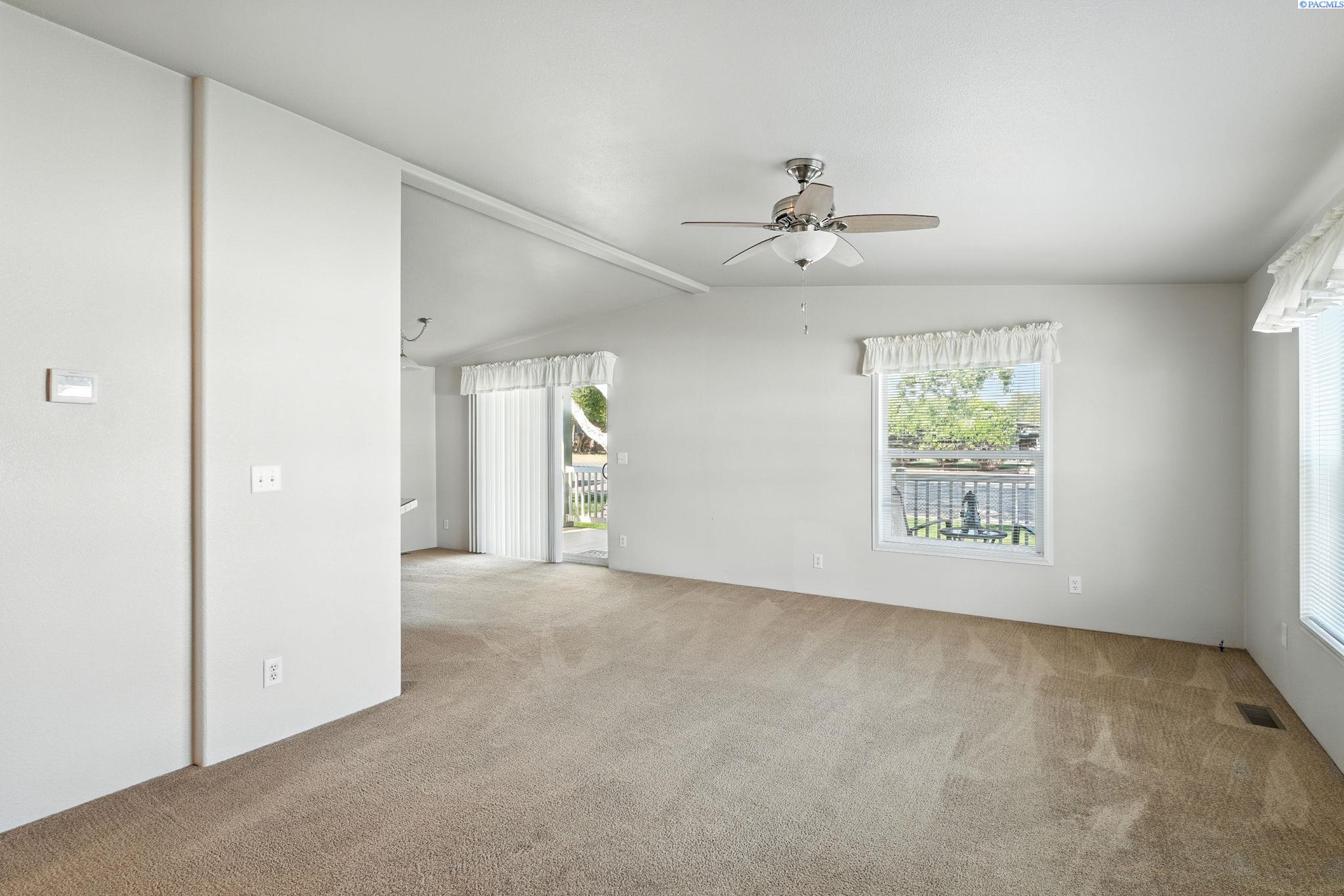 1809 Huntington