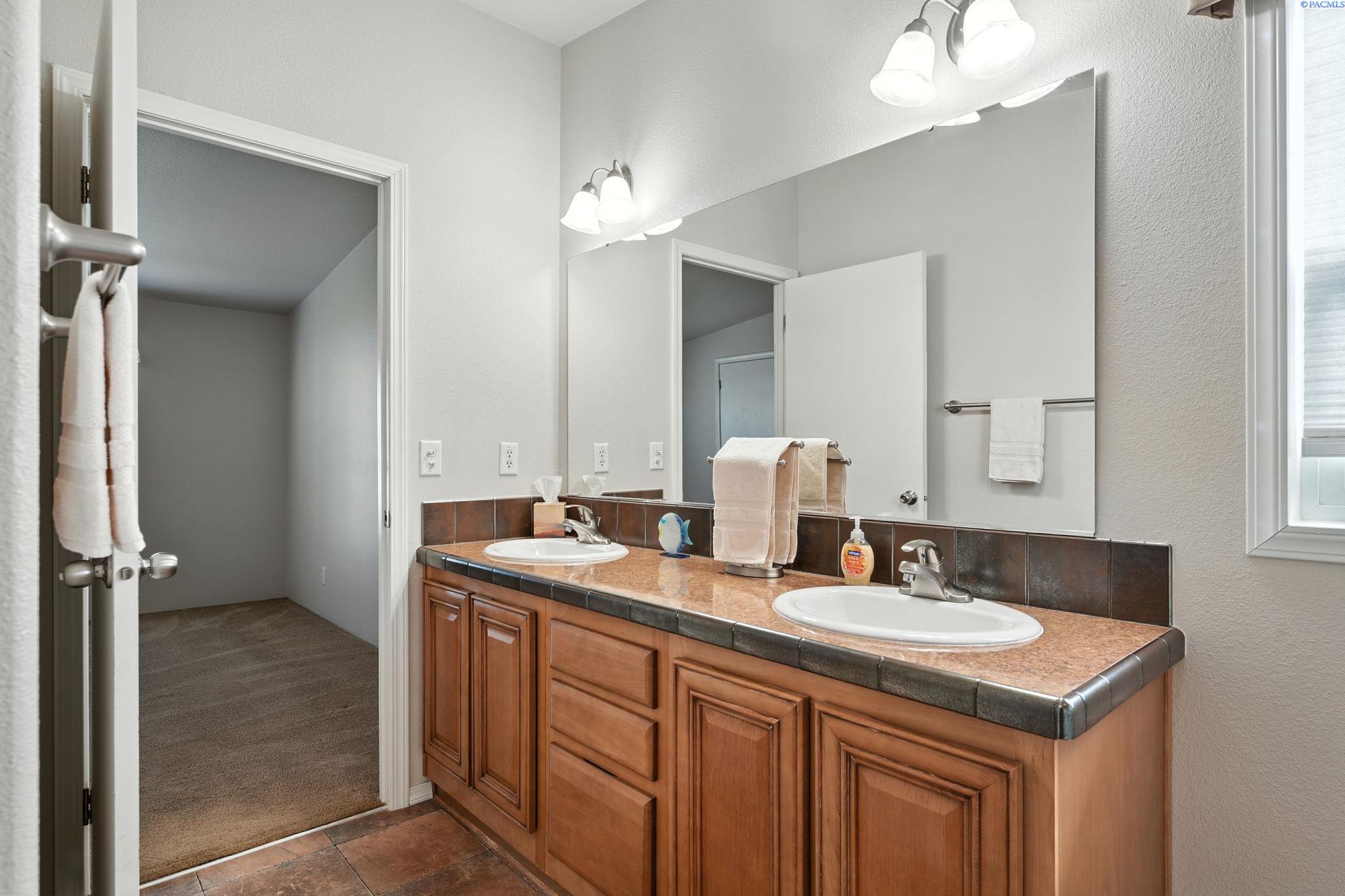 1809 Huntington