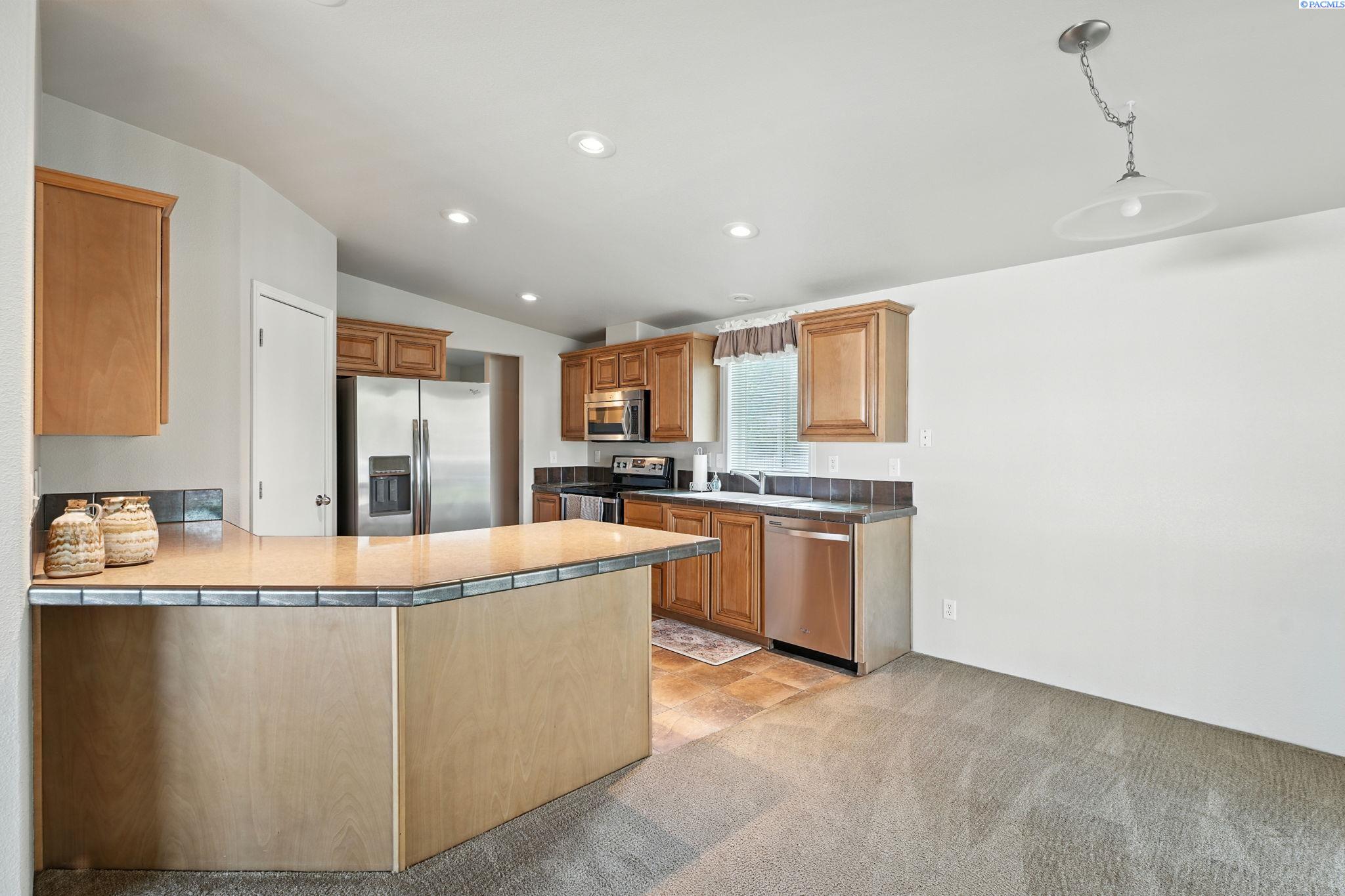 1809 Huntington