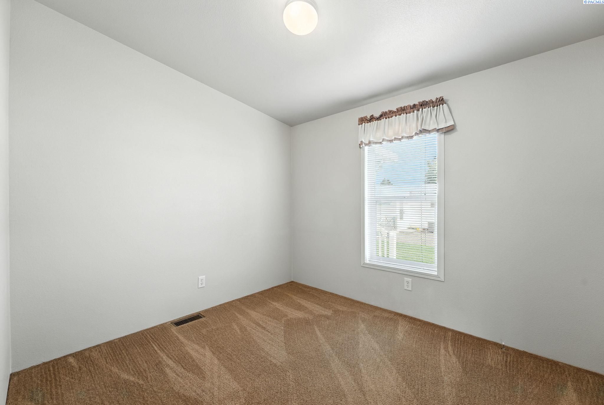 1809 Huntington