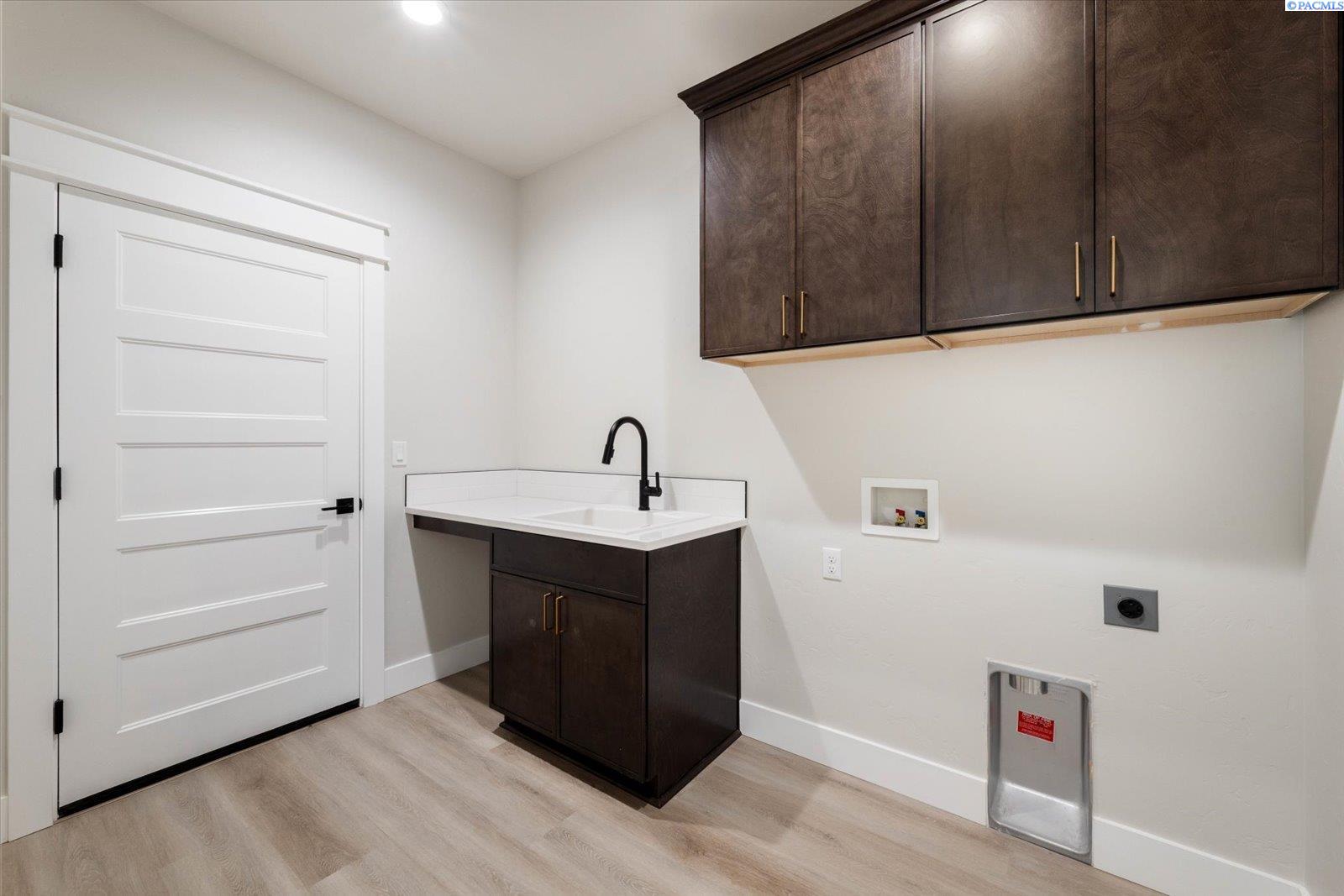 2331 Upriver