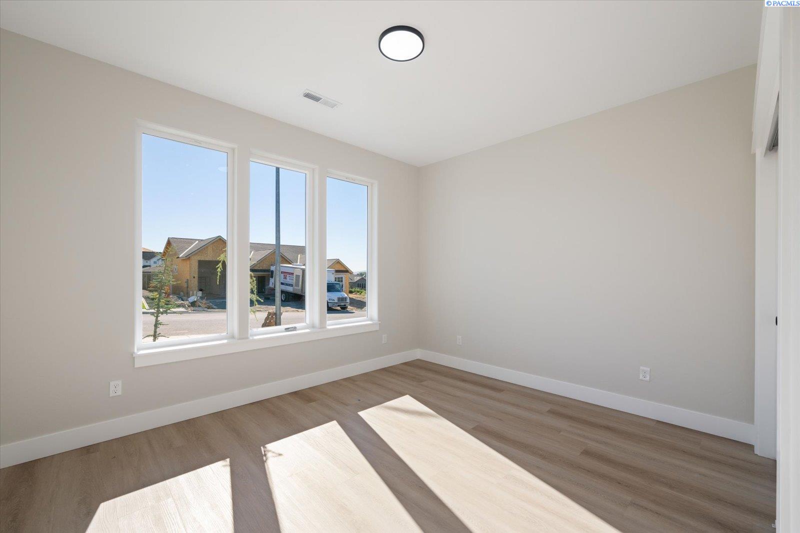 2331 Upriver