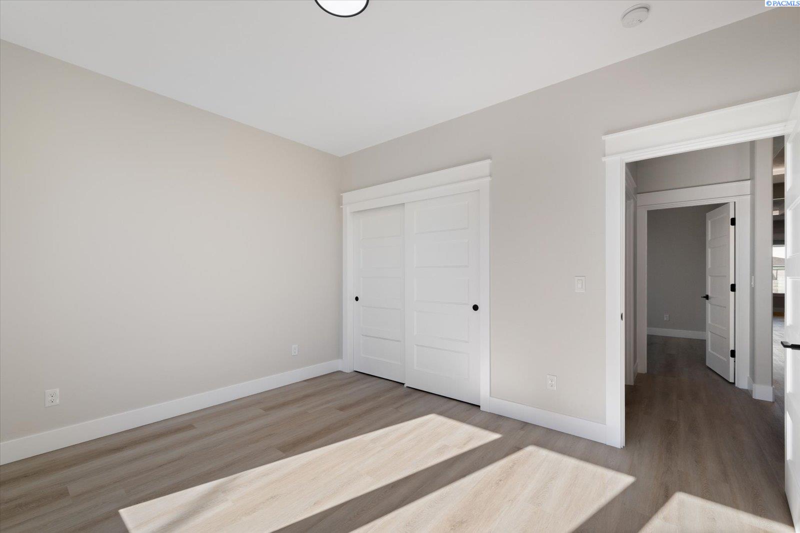 2331 Upriver