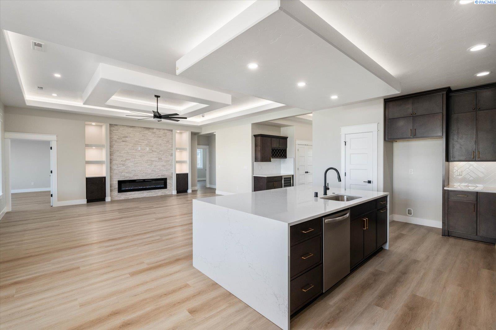 2331 Upriver