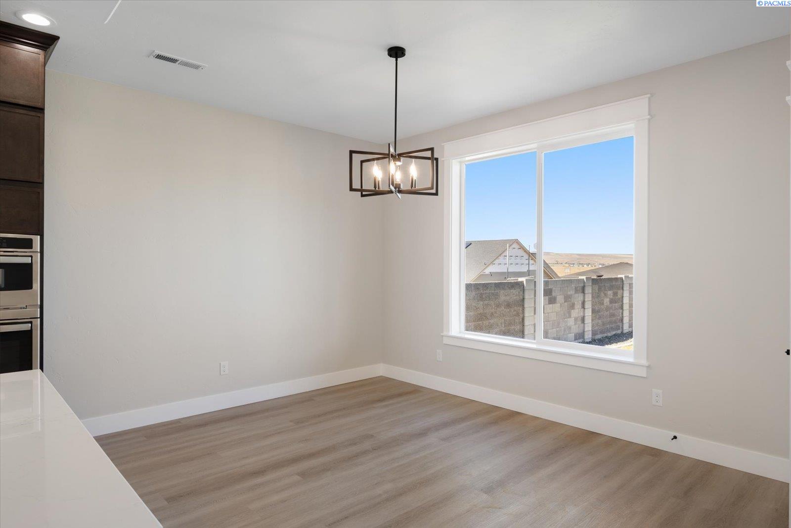 2331 Upriver