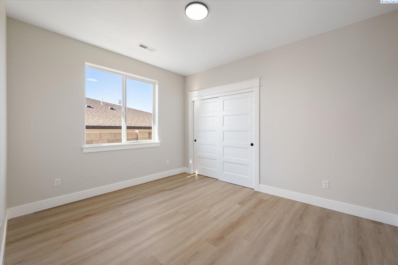 2331 Upriver