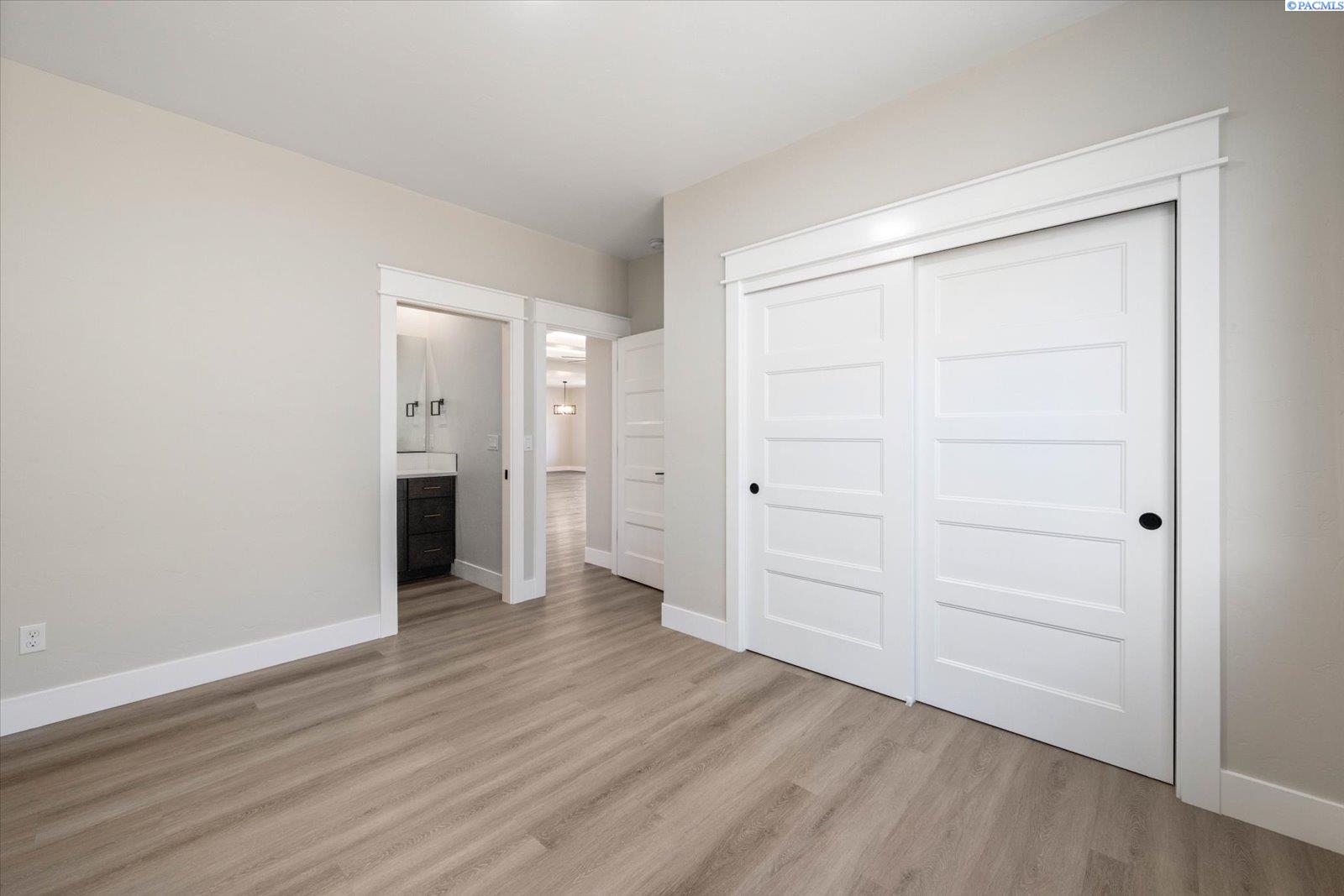 2331 Upriver