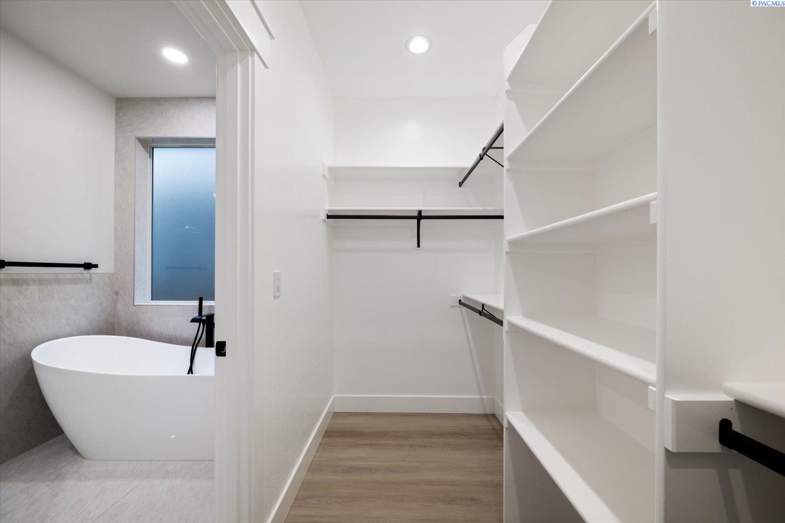 2329 Waterhill