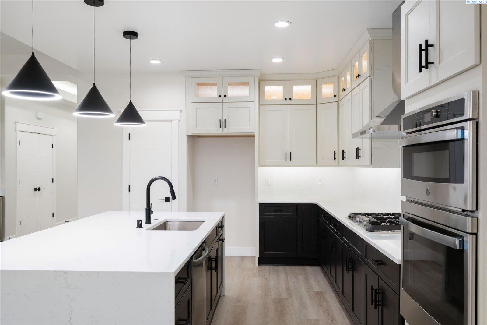 2329 Waterhill