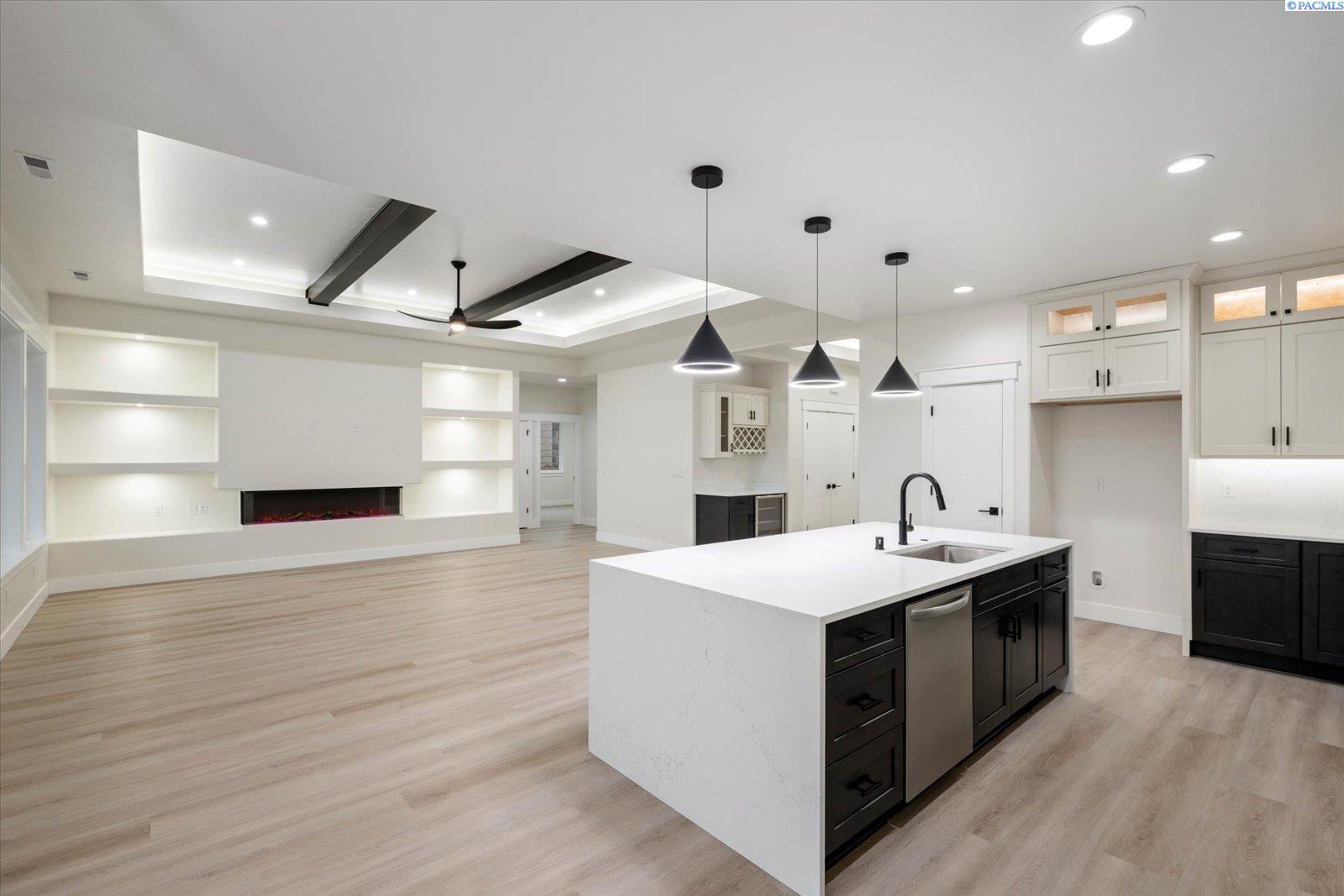2329 Waterhill