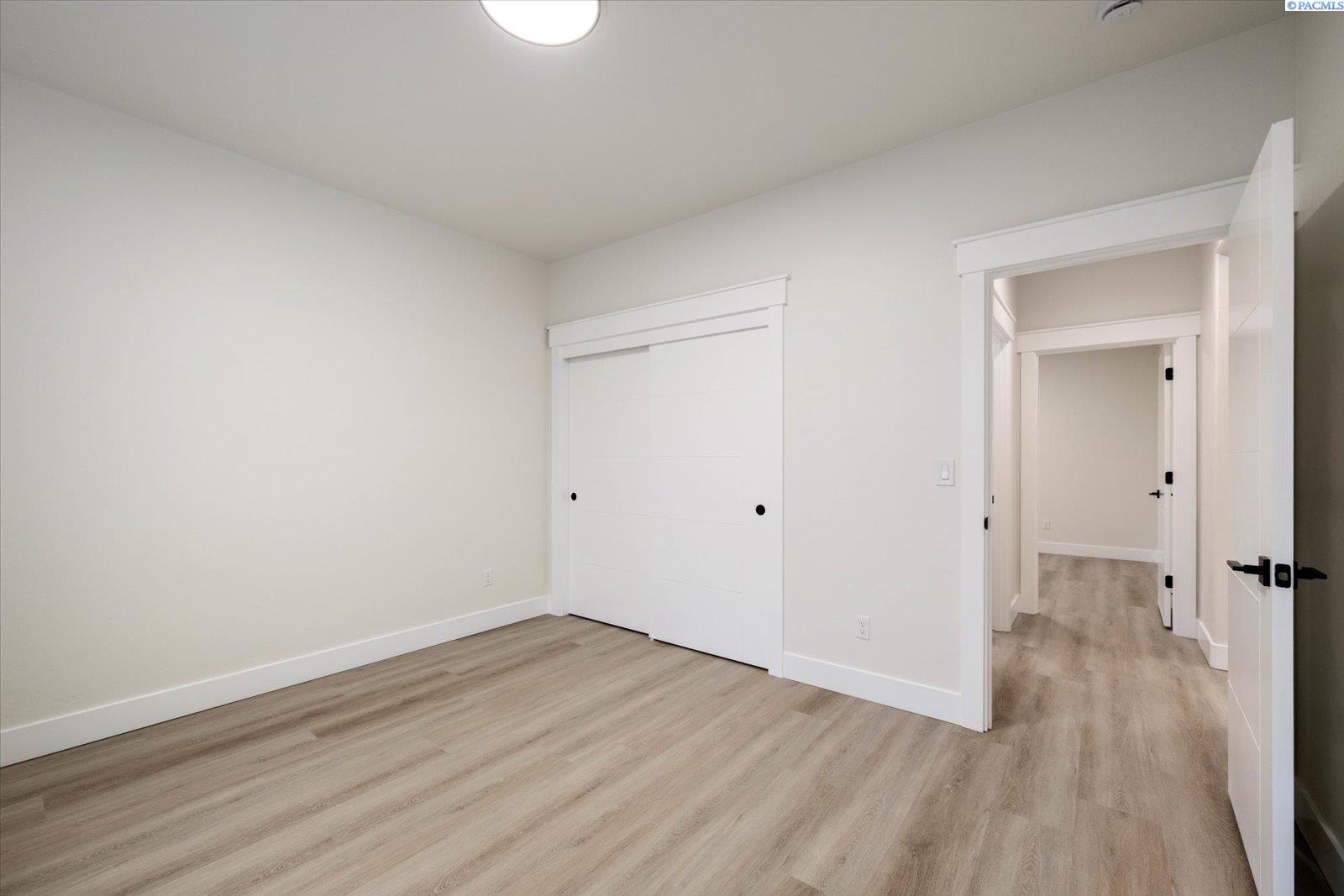2329 Waterhill