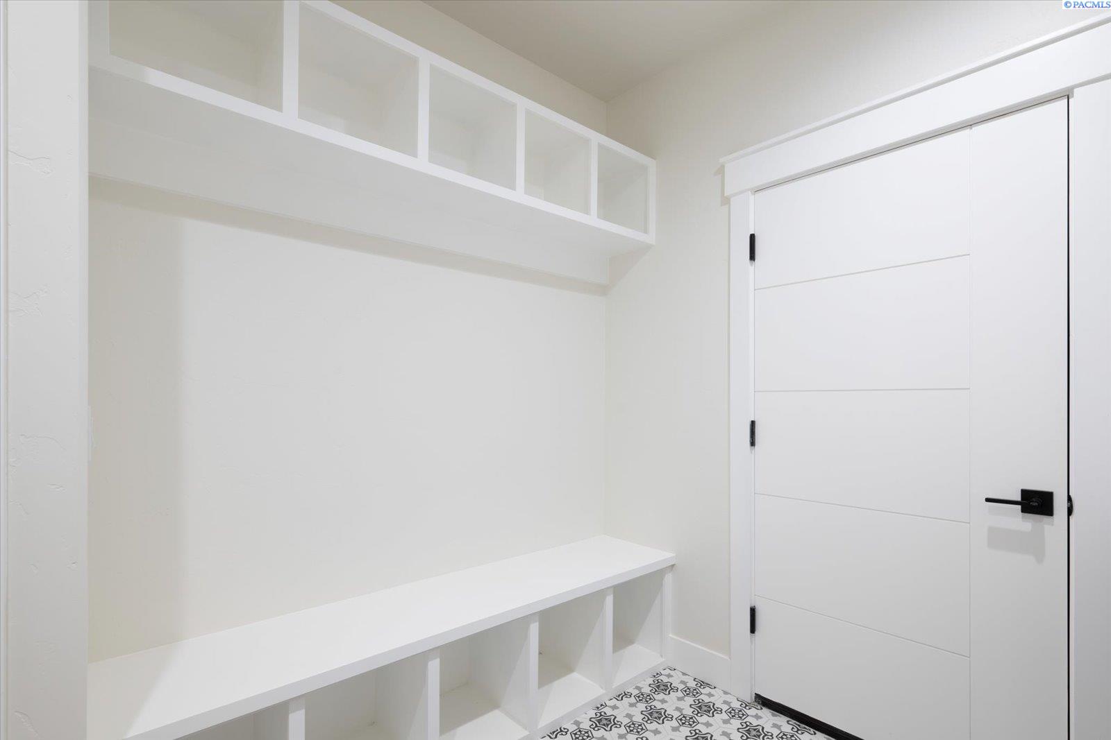 2329 Waterhill