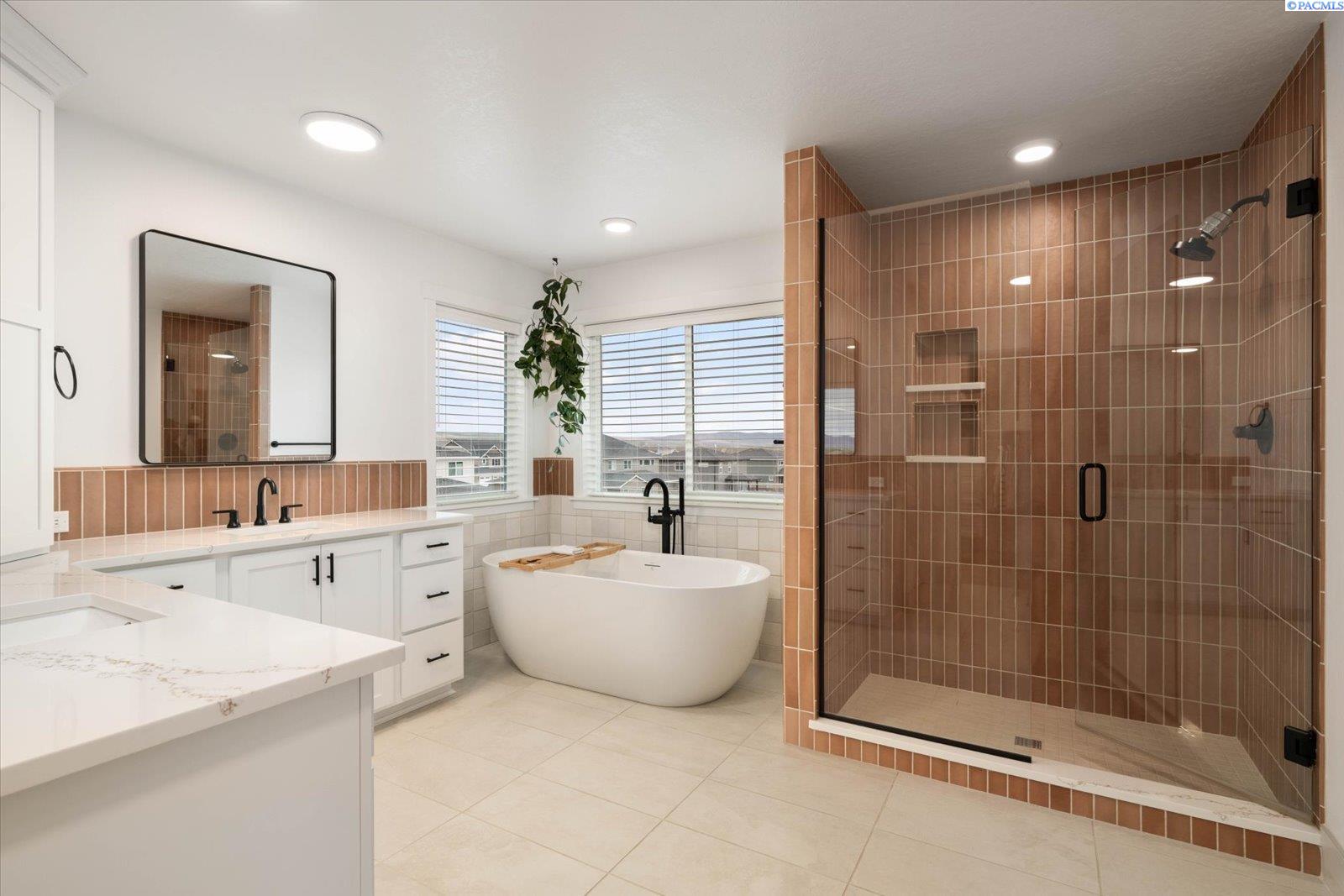 4259 Potlatch