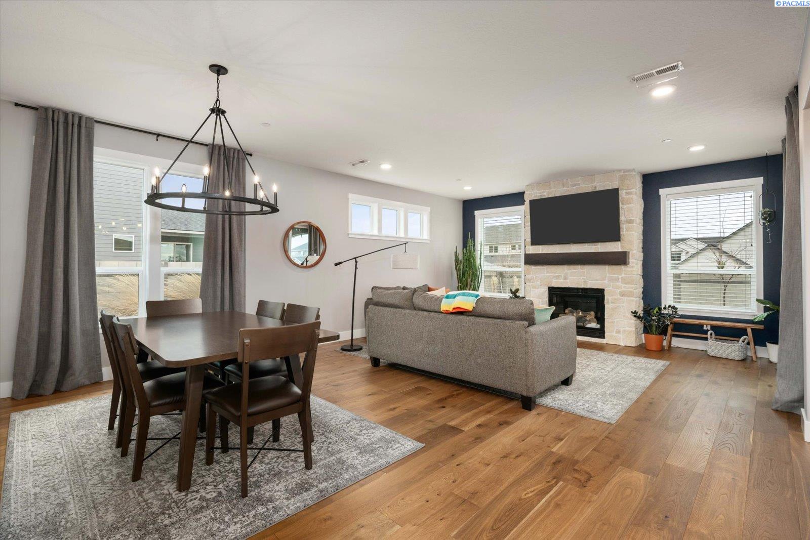 4259 Potlatch