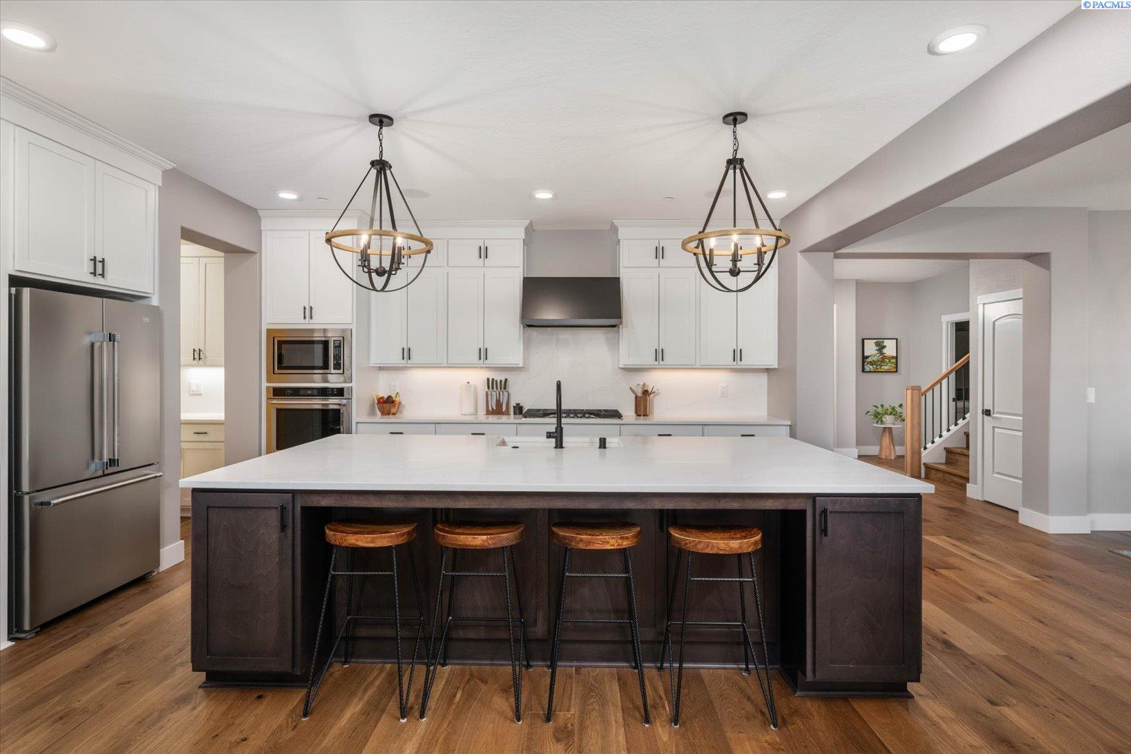 4259 Potlatch
