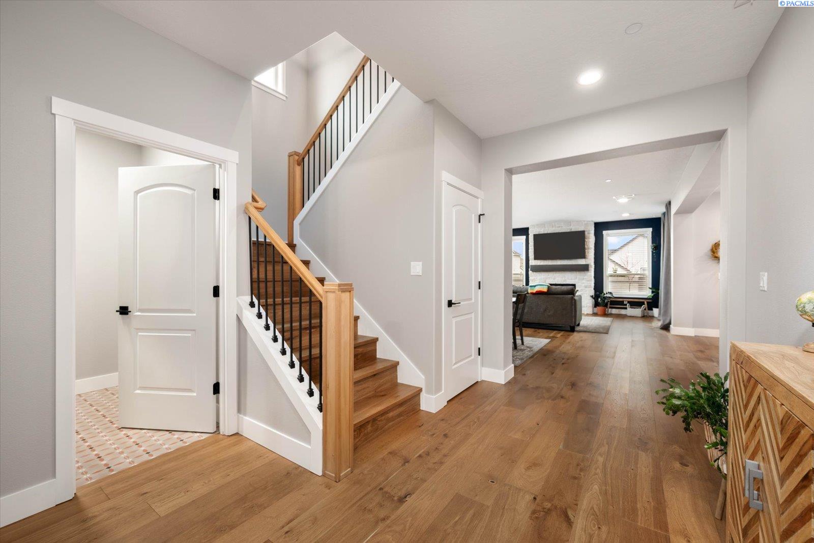 4259 Potlatch