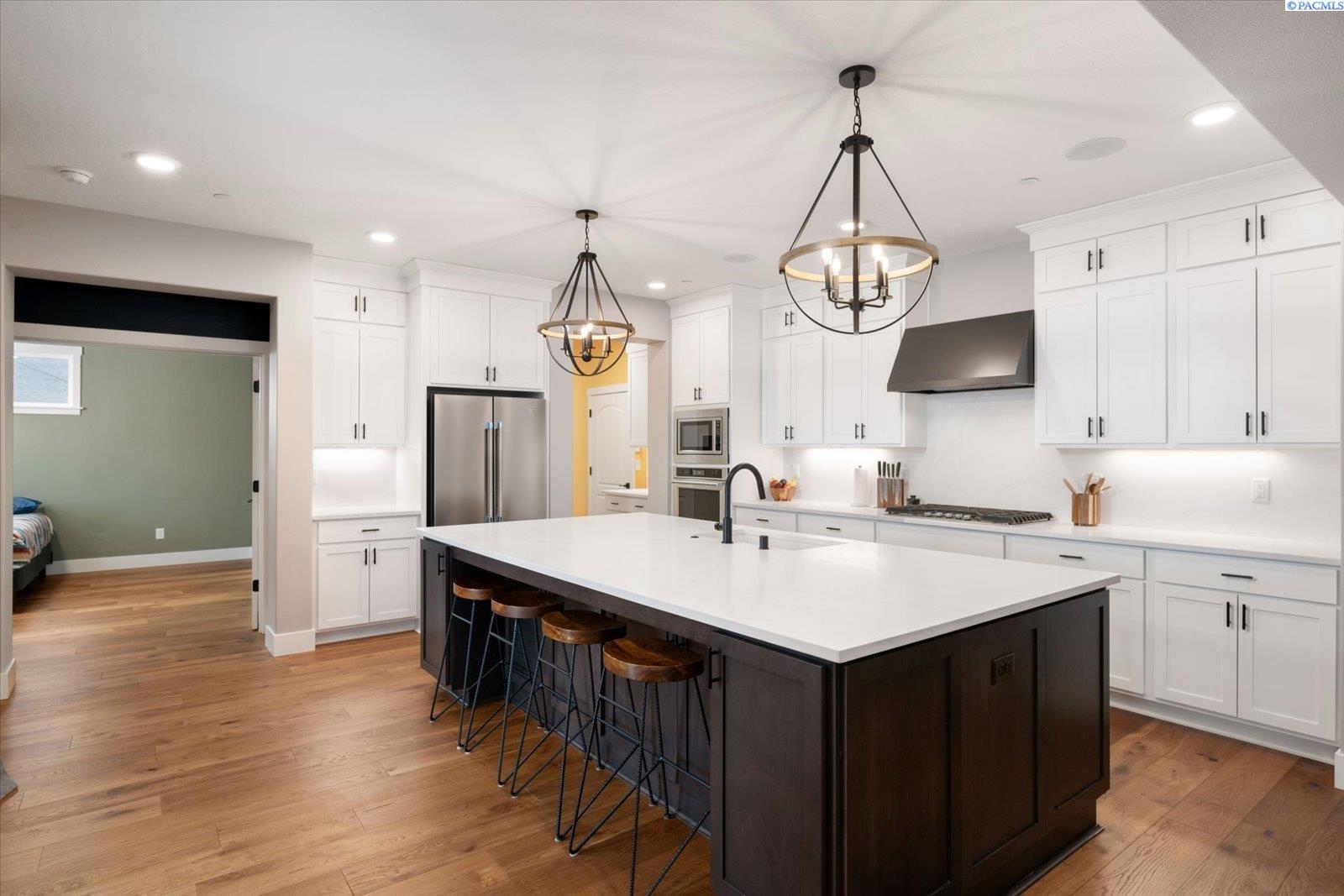 4259 Potlatch