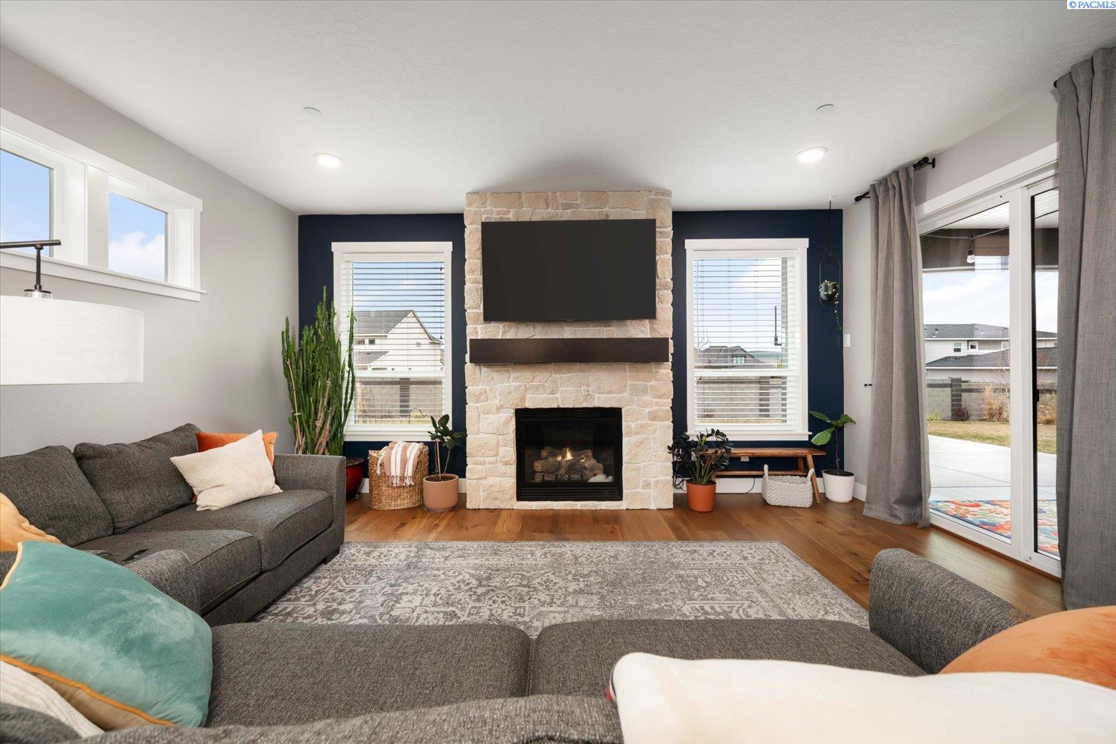 4259 Potlatch