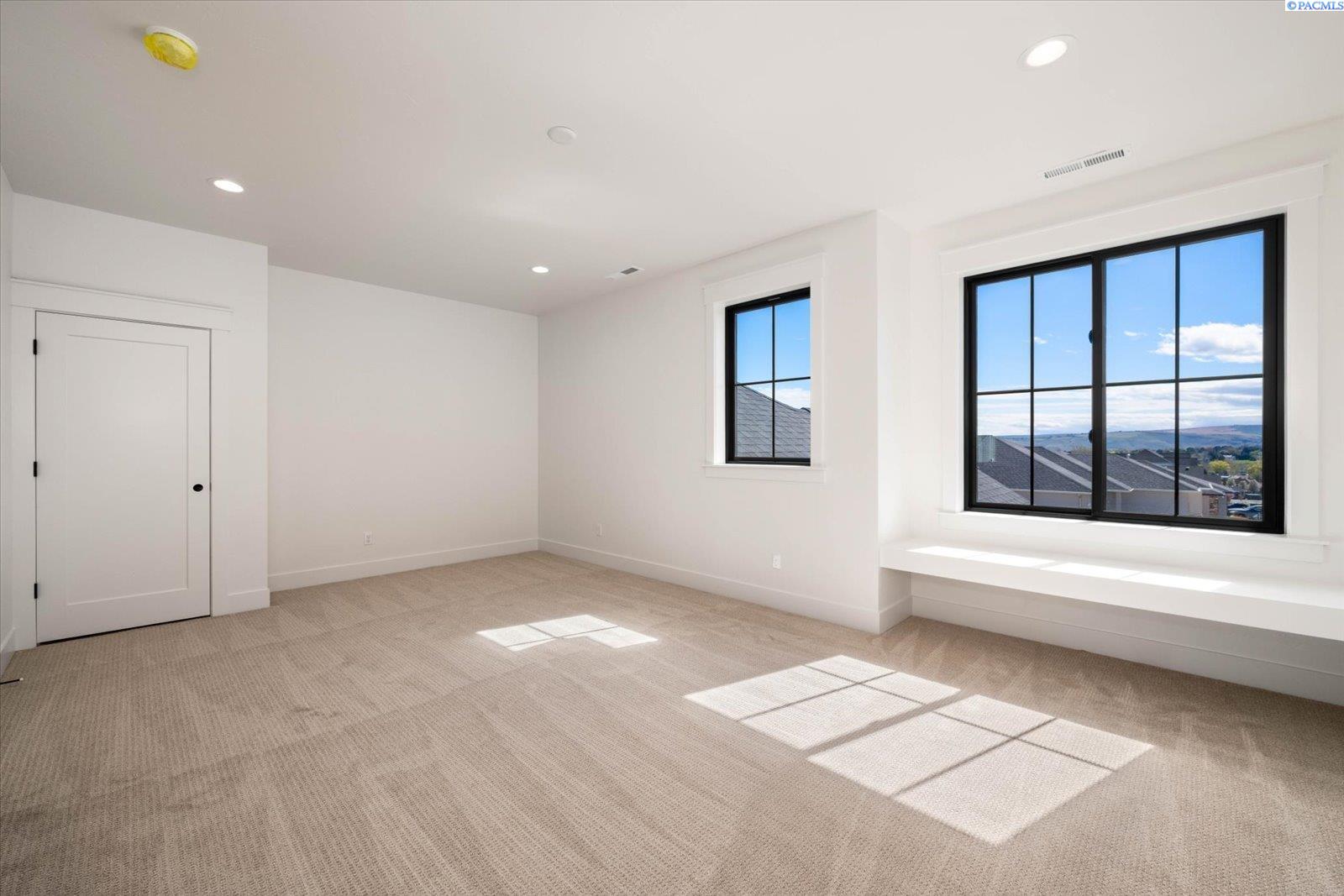 636 Lazio Way