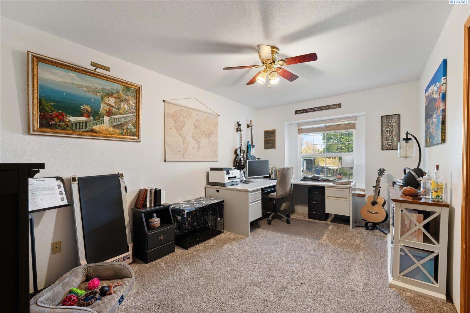 1713 W 8th Place