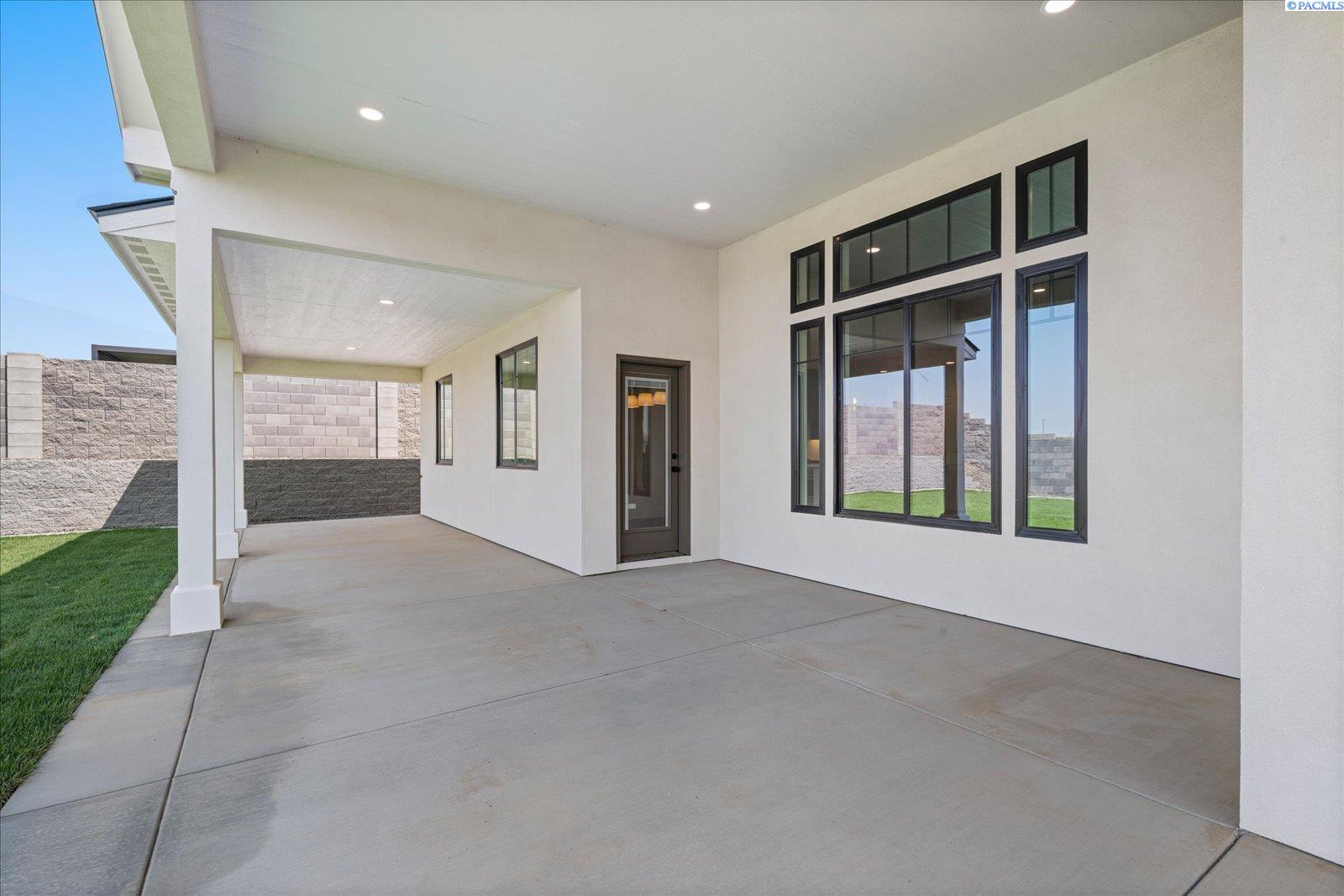 2377 Waterhill