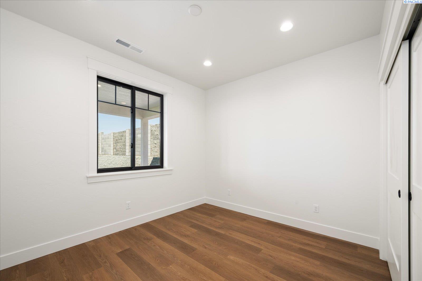 2377 Waterhill