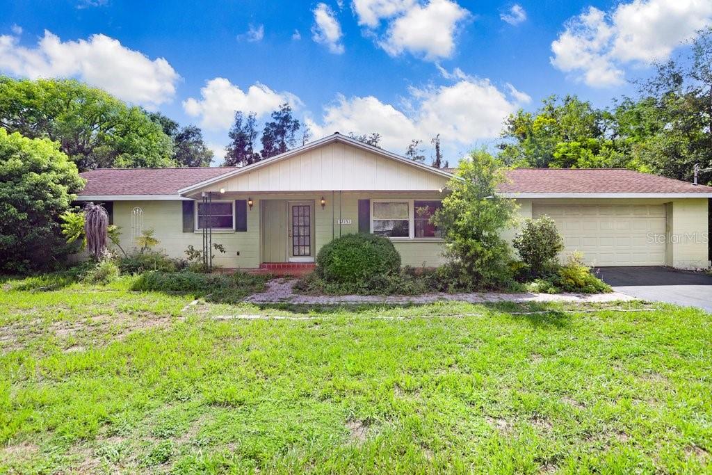 12151 VICTOR LN