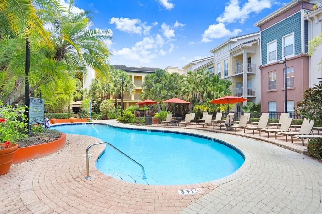 2440 W HORATIO ST #1011