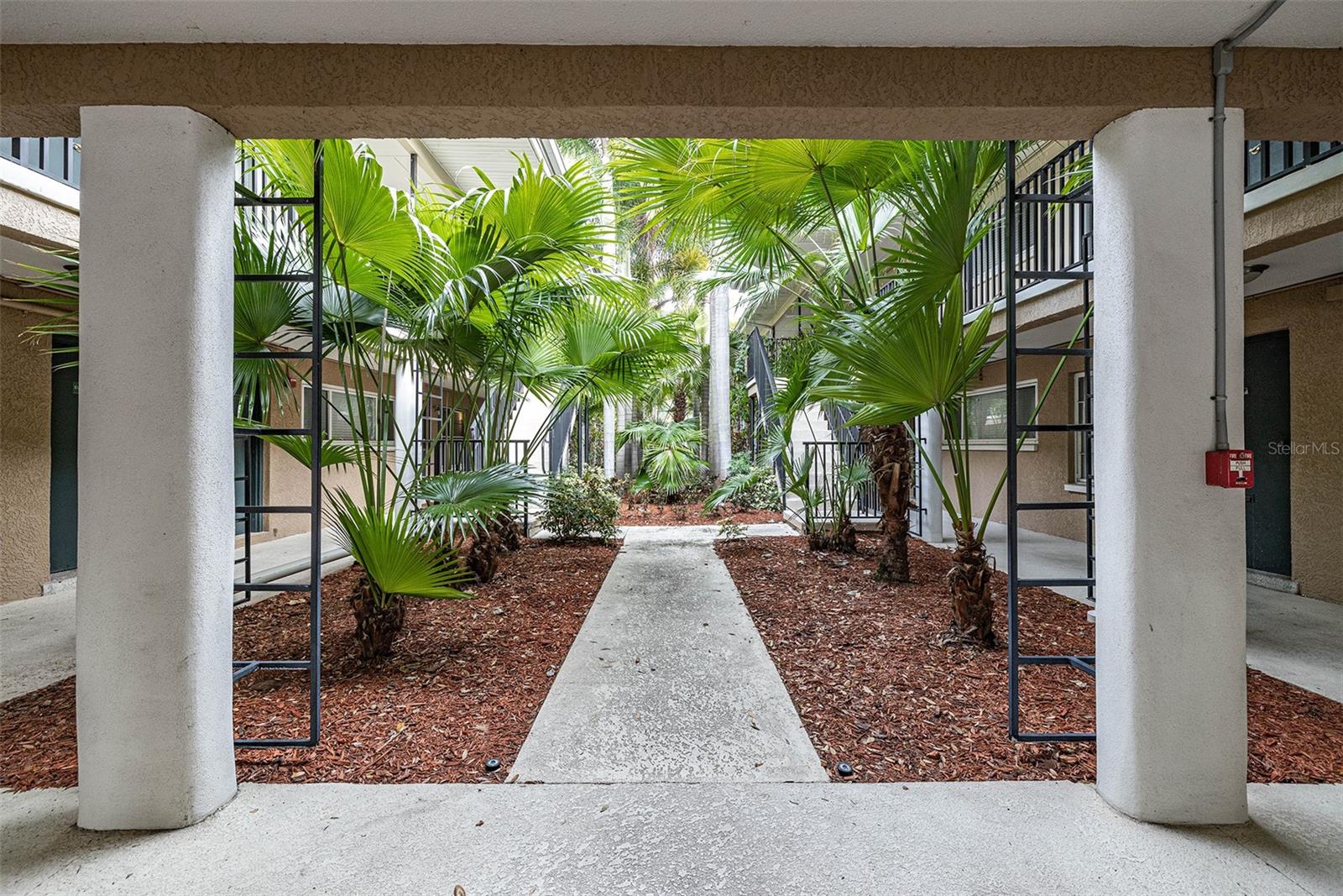 212 S CHURCH AVE #208