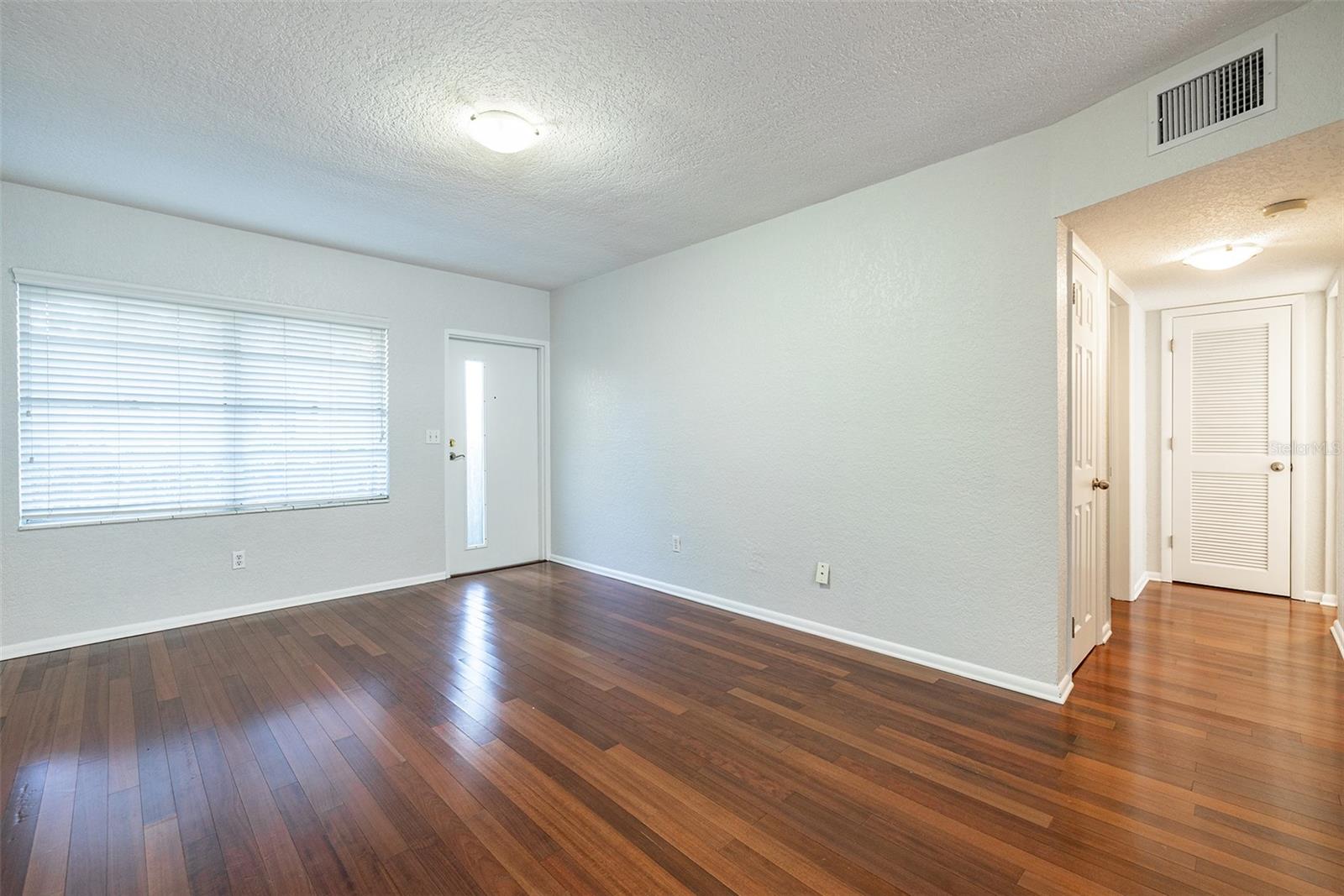 212 S CHURCH AVE #208