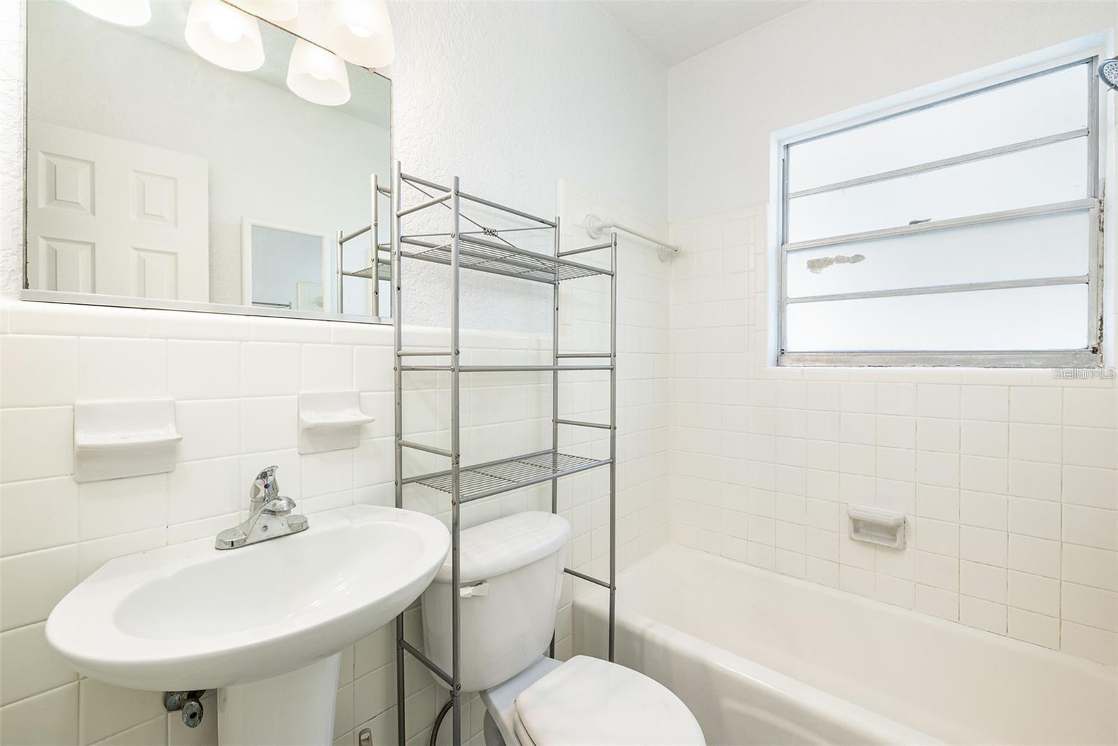 212 S CHURCH AVE #208