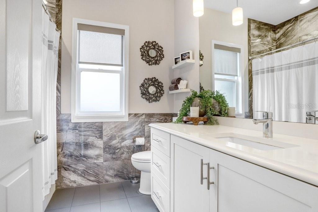 10014 VISTA POINTE DR