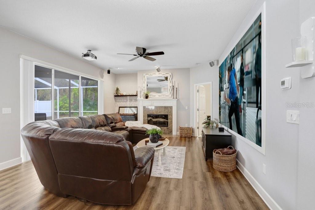 10014 VISTA POINTE DR