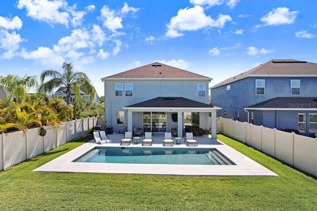 8012 RED ORCHARD CT
