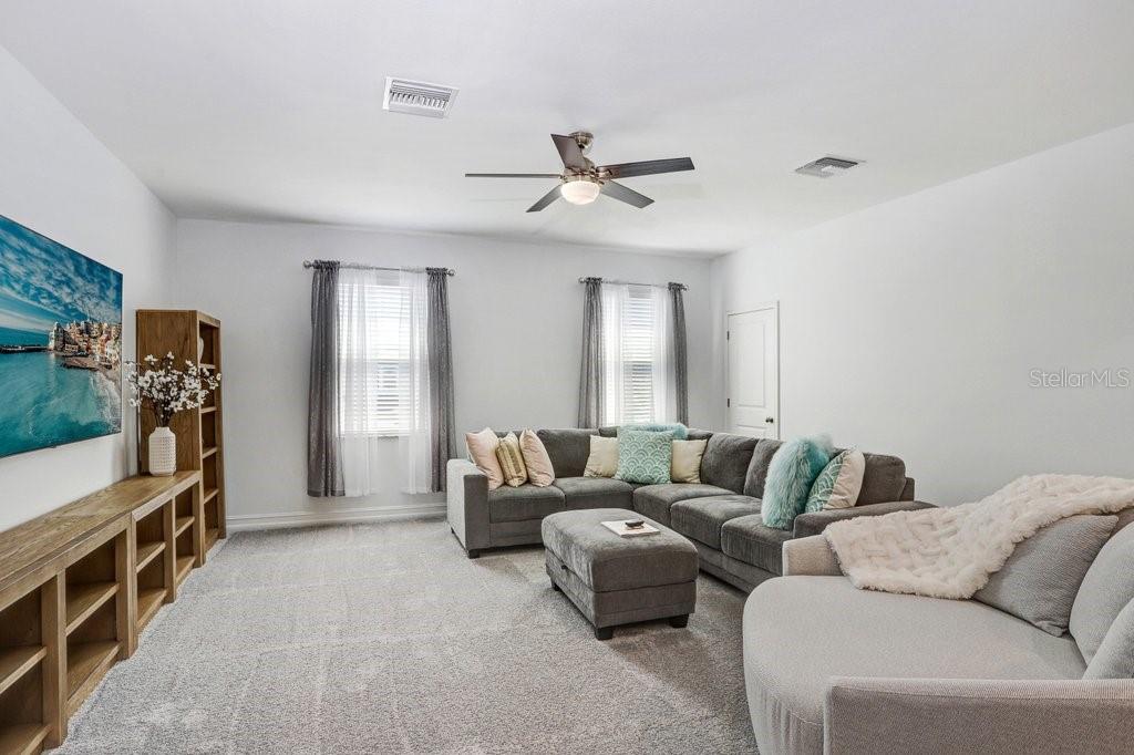 8012 RED ORCHARD CT