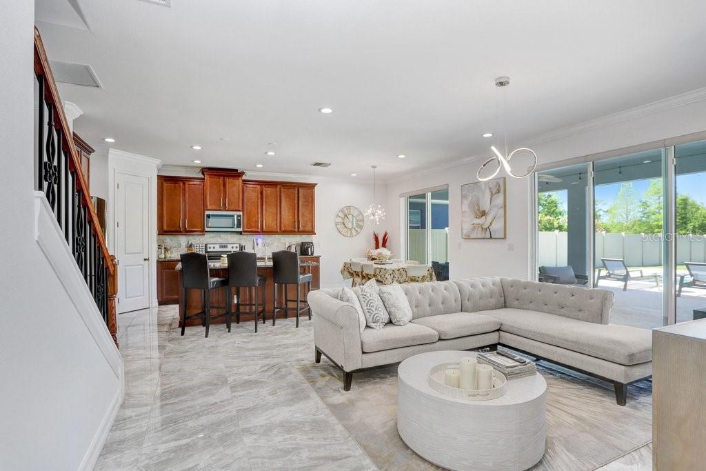 8012 RED ORCHARD CT